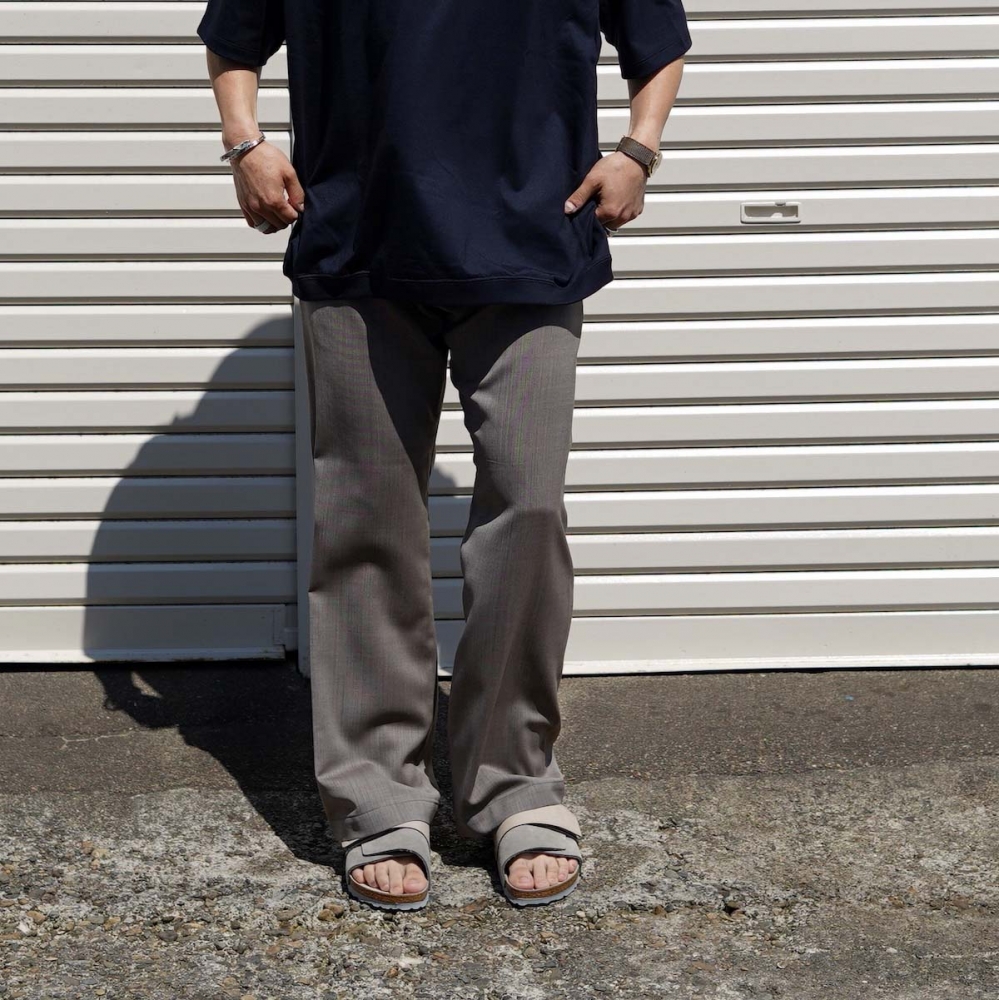 <span>Nハリより、パターンと素材で魅せる夏の「美パンツ」</span>