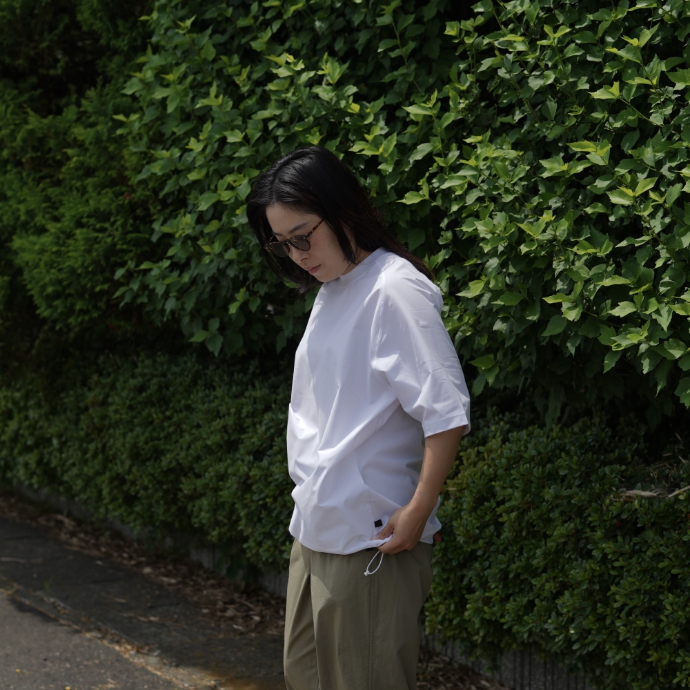 <SPAN> ストレッチが生む、快適な着心地。DAIWAPIER39のライトウェイトTシャツ。  </SPAN>