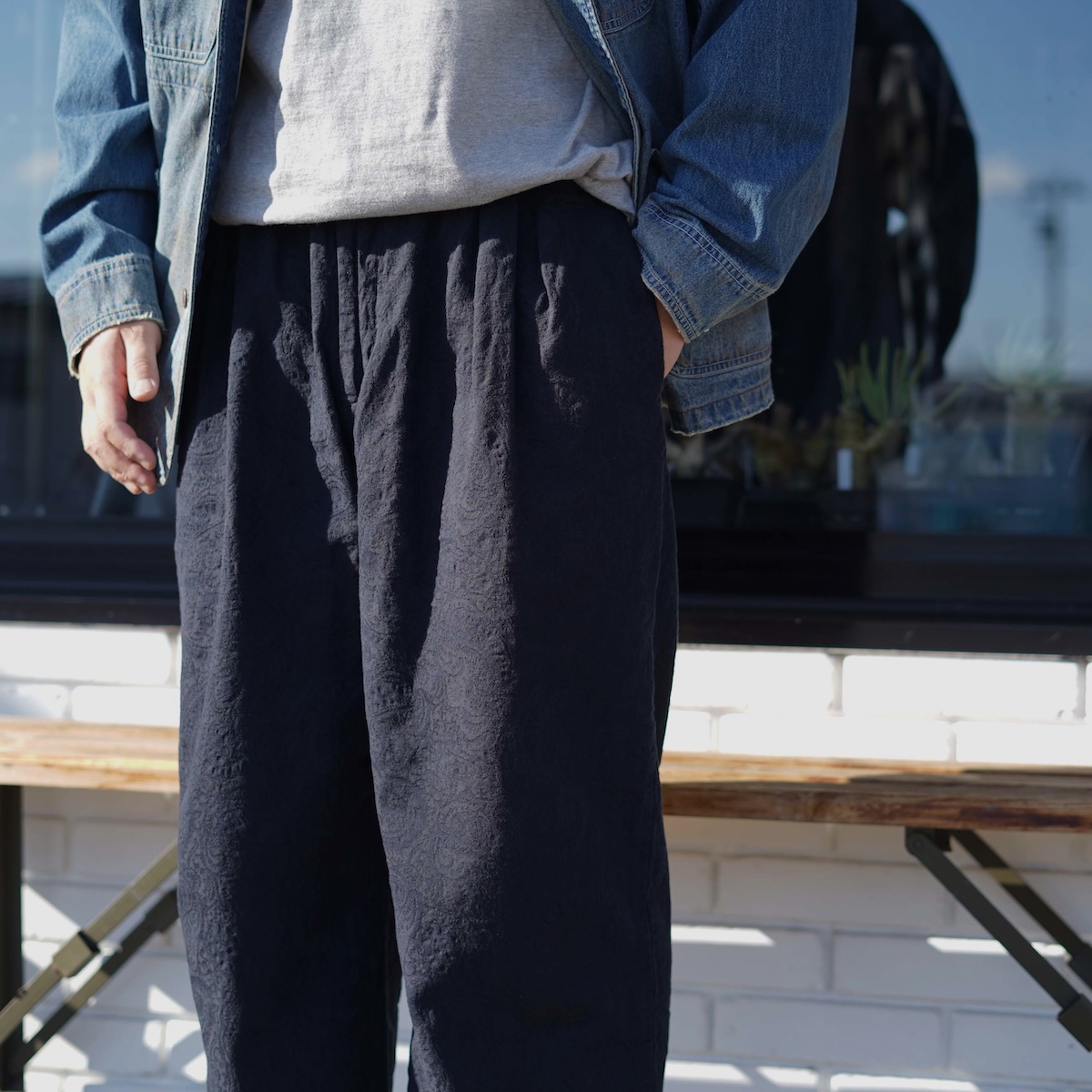 <span>”大人”な総柄パンツ。SPELLBOUND</span>