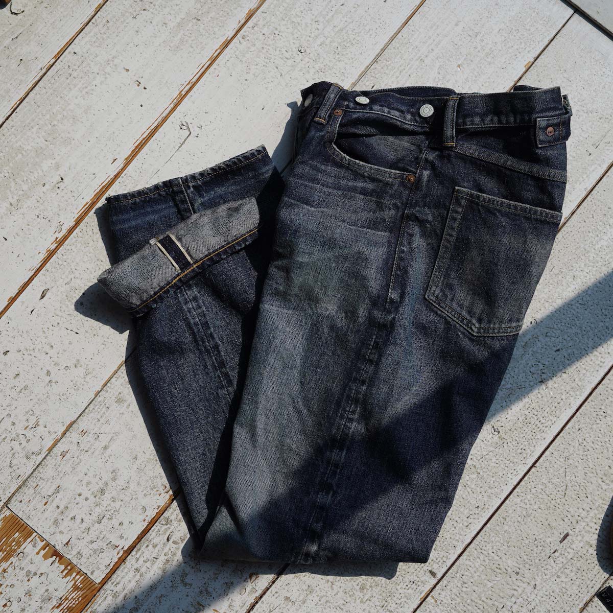 <SPAN>New Manual から待望のデニムパンツ。</SPAN>