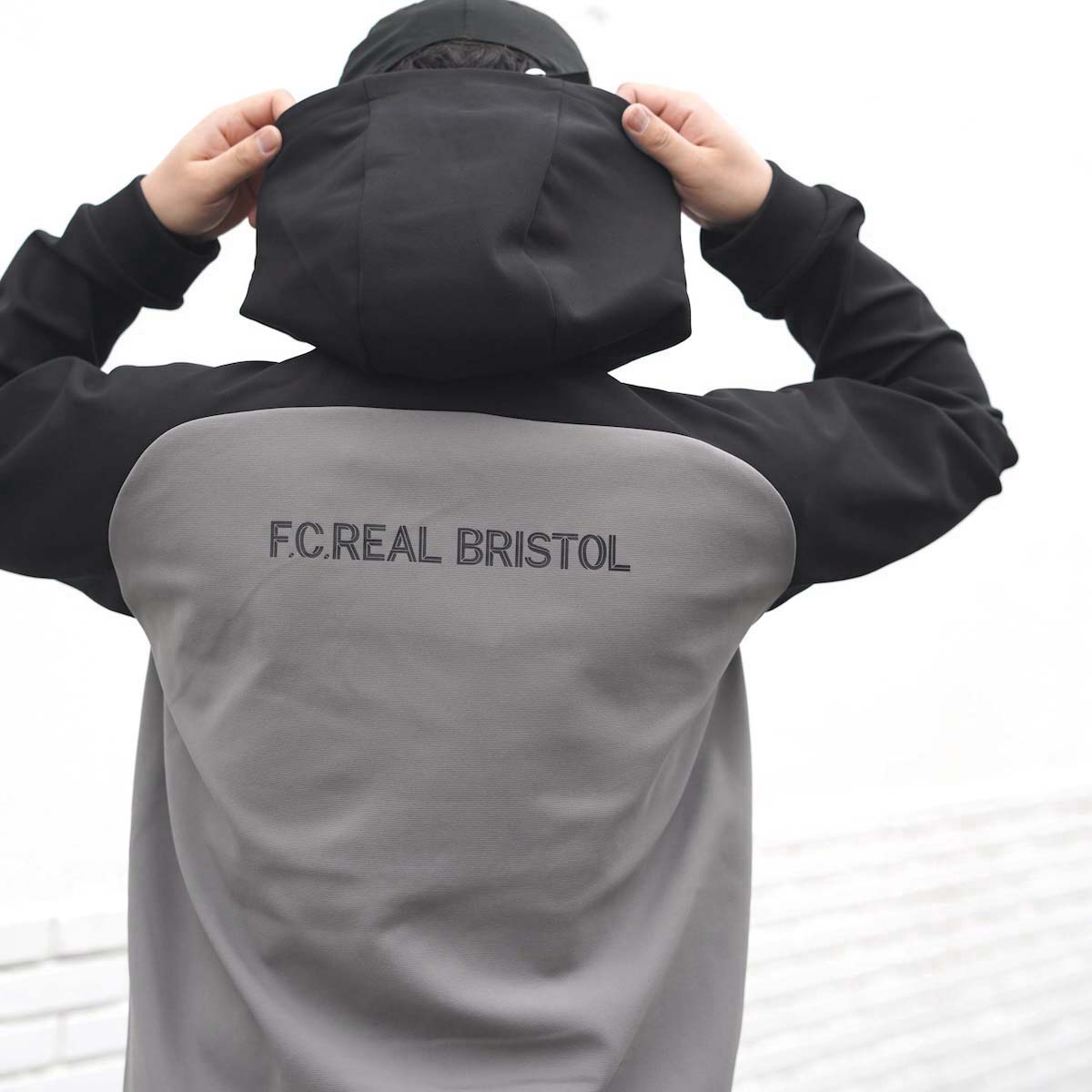 <SPAN>春のアクティブシーンに、FCRB のPDKシリーズ。</SPAN>