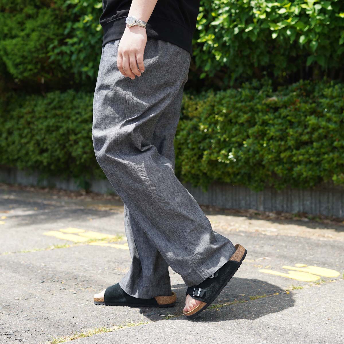 <span> 夏に楽しむシャンブレーパンツ。BRENA </span>