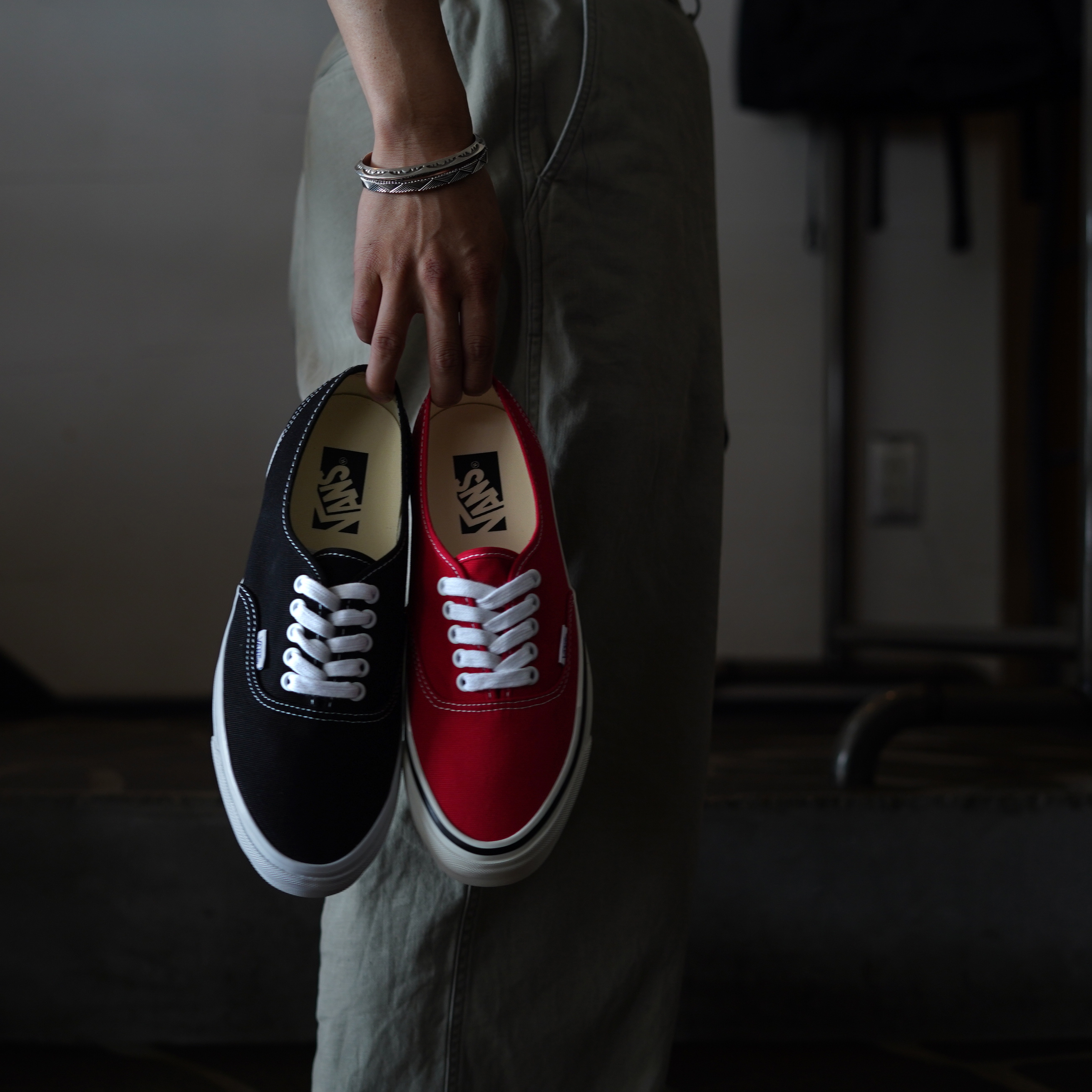 <span> プレミアムな1足を足元に。VANS / Authentic </span>