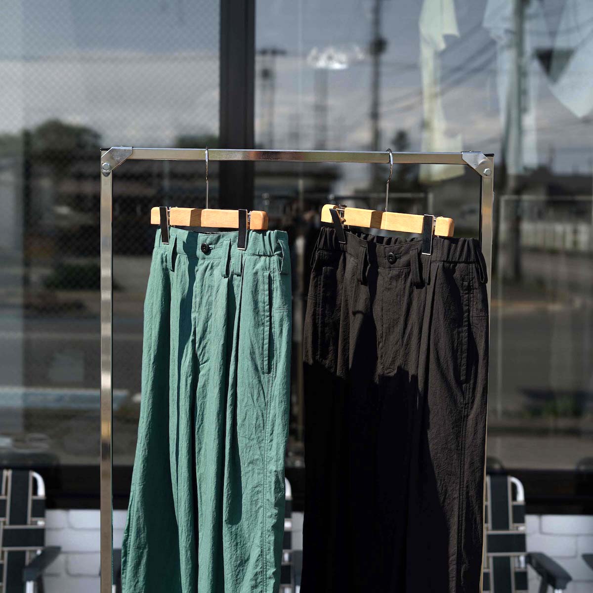 <SPAN> 夏へ向けた快適パンツ。JackmanのTenpi Baggy Trouser</SPAN>