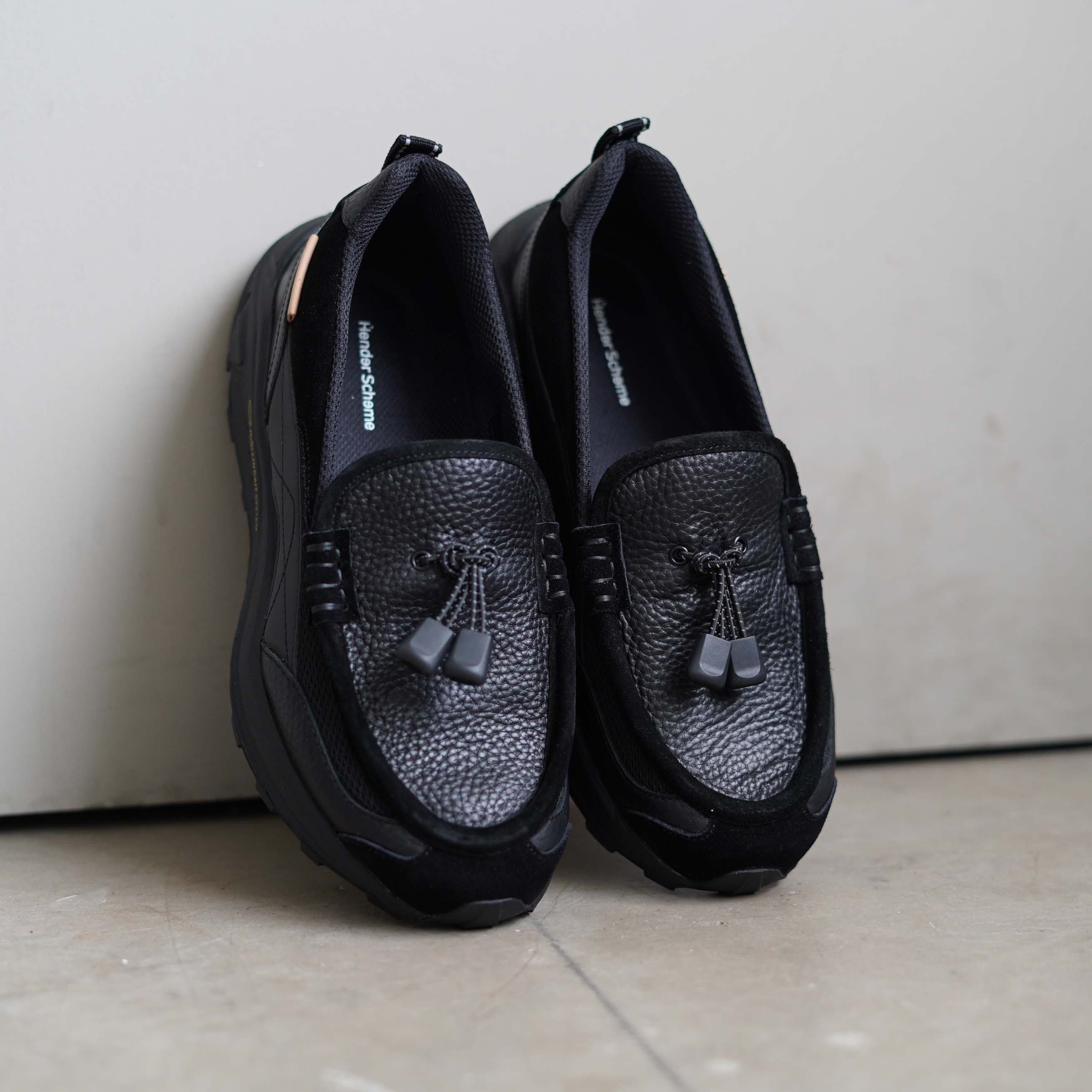 <span> クラシックと機能性。Hender Scheme「polar loafer」</span>