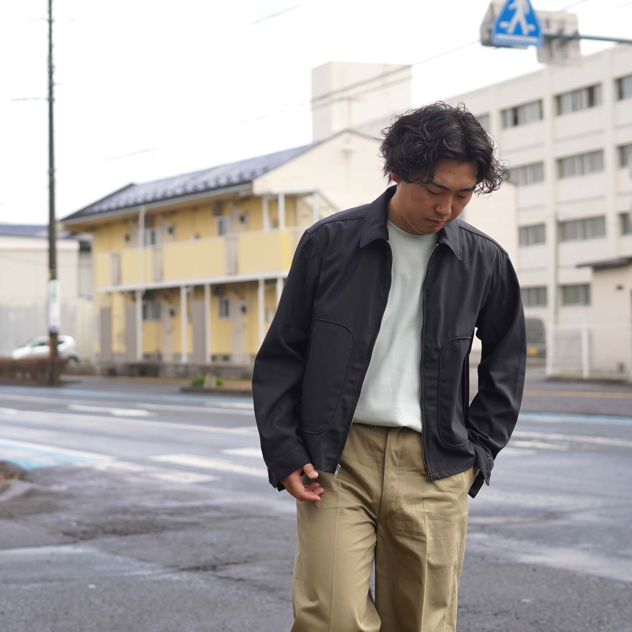 <span>名作を彷彿とさせるドリズラージャケット。UNUSED </spam>