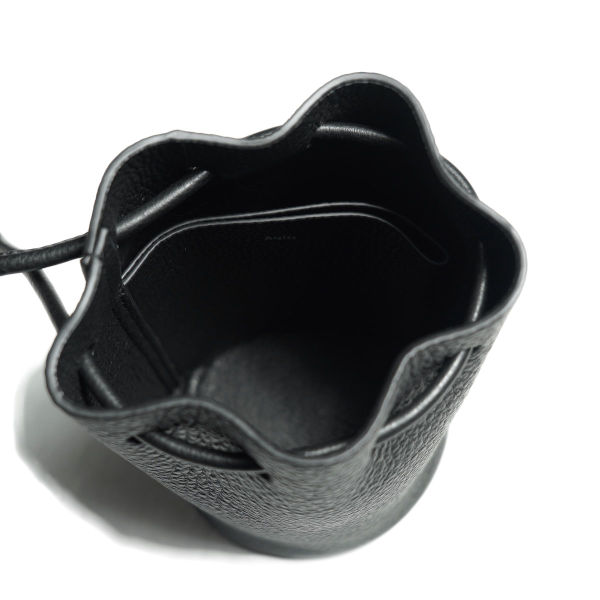 Aeta / HAND POUCH : MINI (Black) 上から