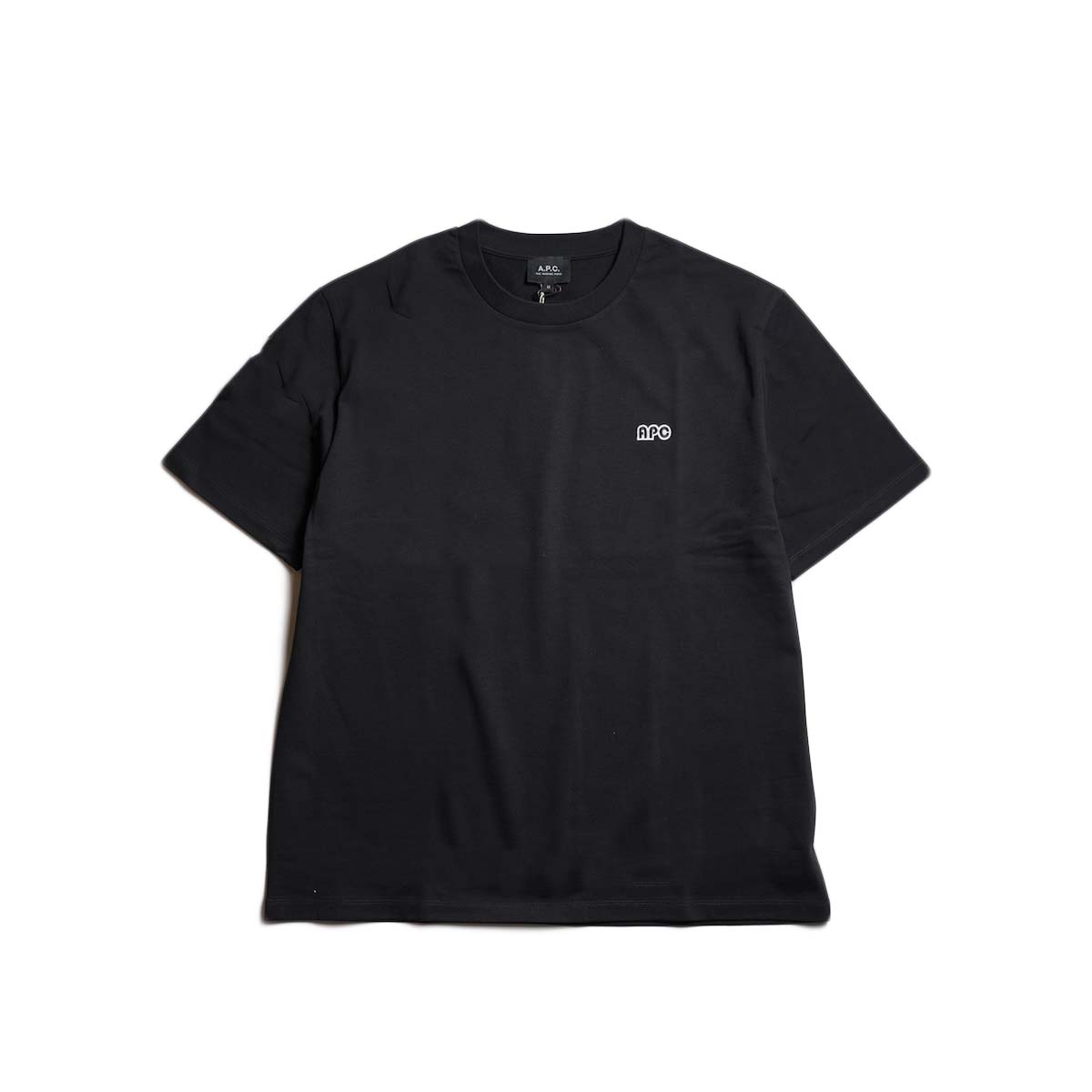 A.P.C. / 406 ロゴパッチ付Tシャツ (Black)