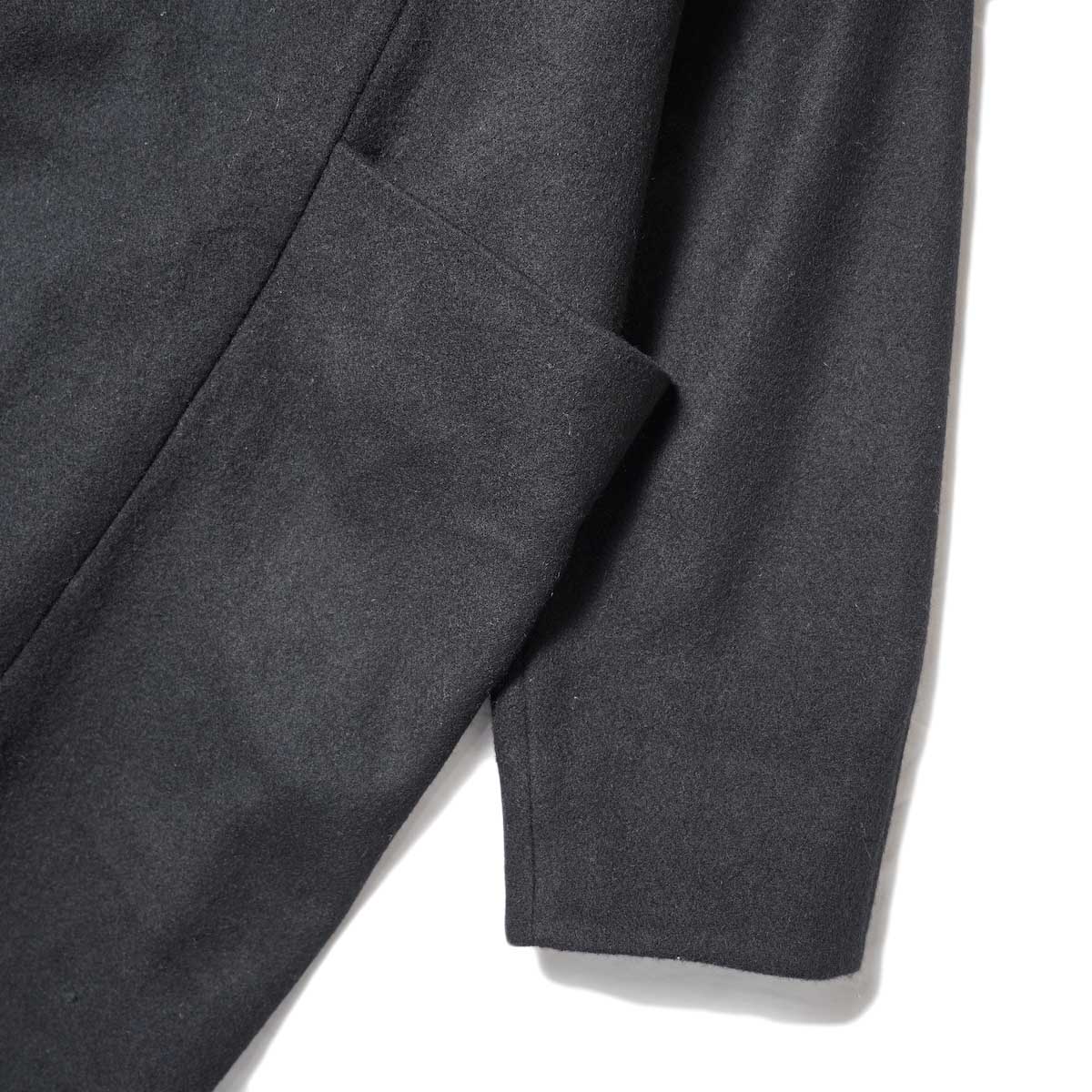 BASISBROEK / EGG (Black) 袖・サイドポケット