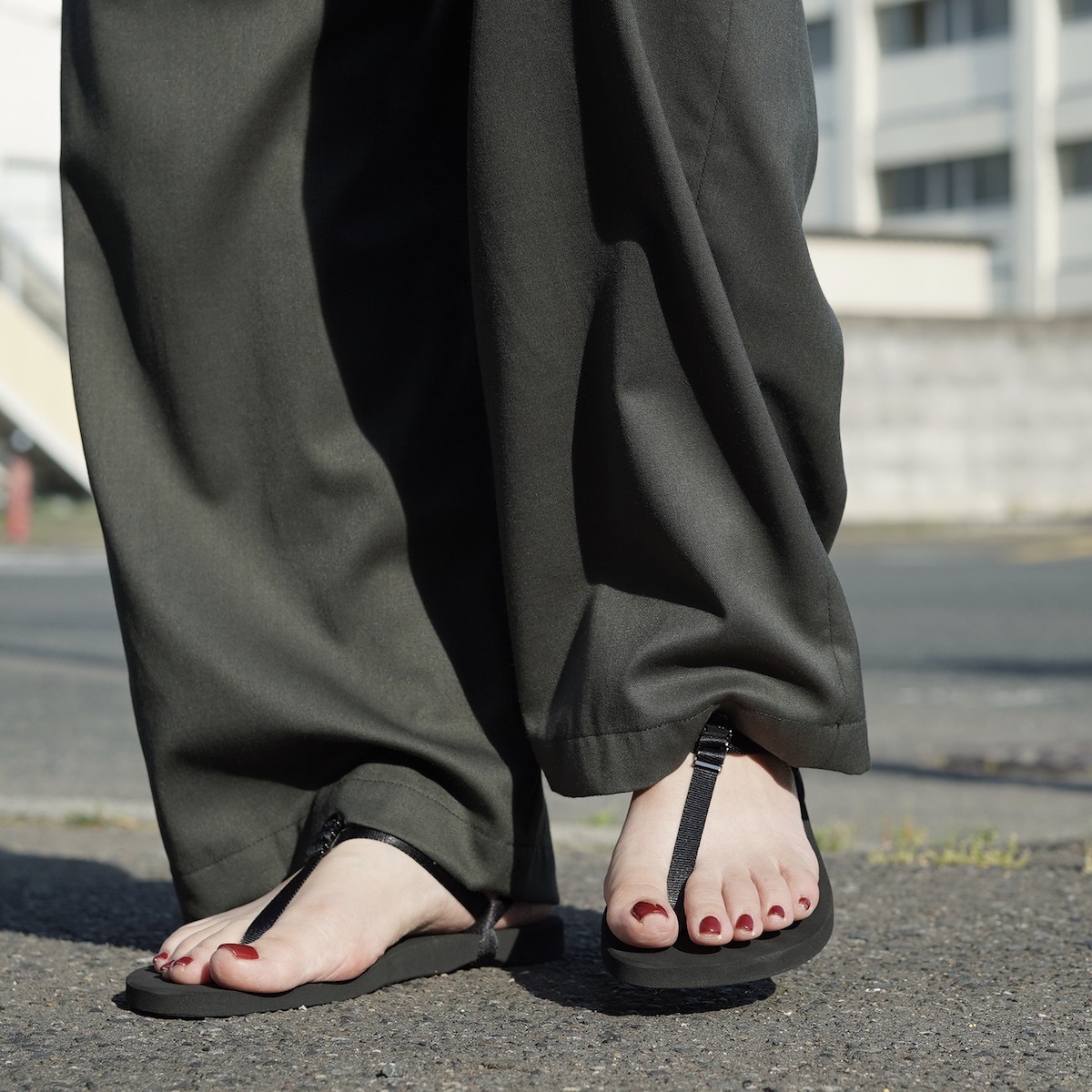 BEAUTIFUL SHOES / BAREFOOT SANDALS 着用イメージ①