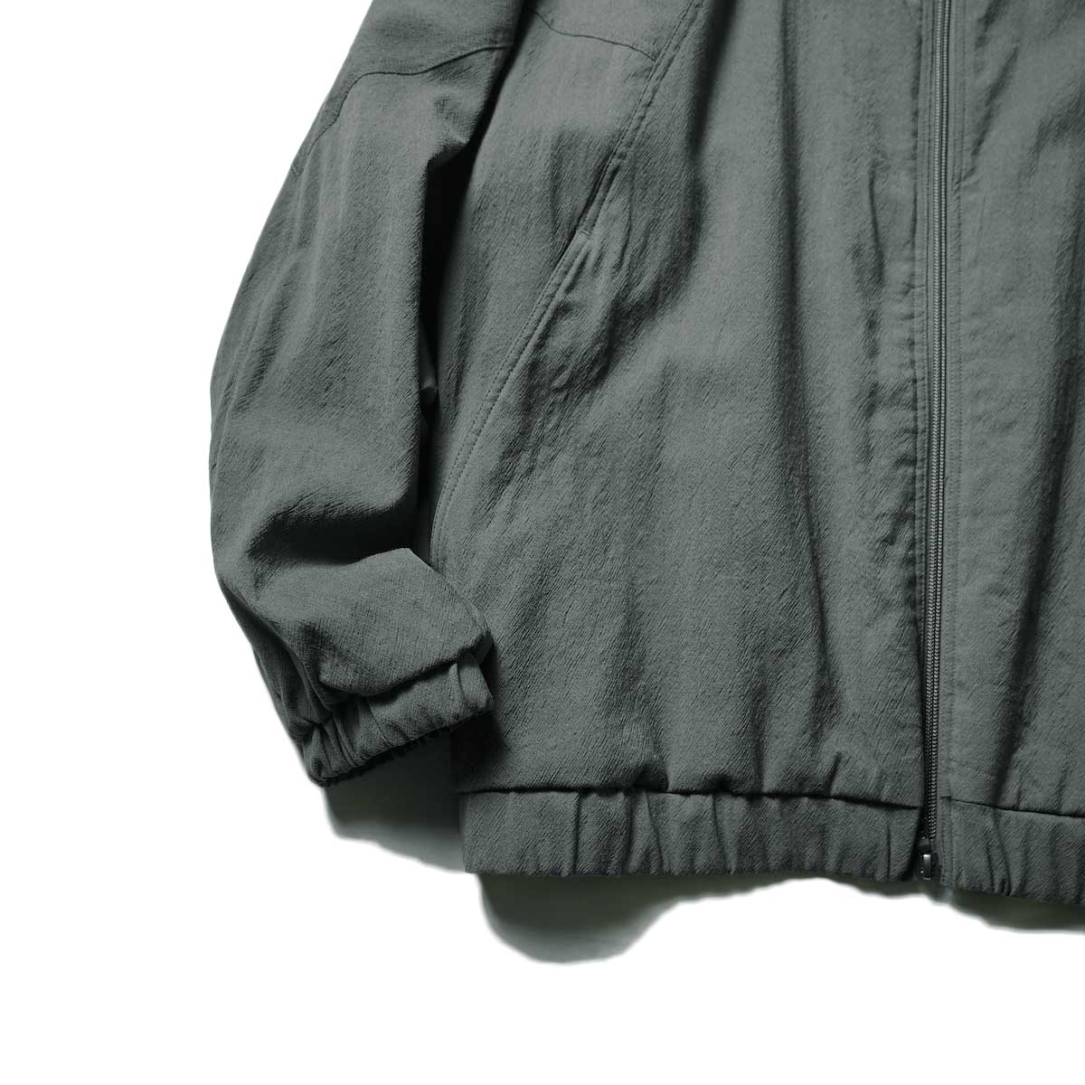 blurhms / Wool Rayon Silk Track Jacket (Dark Sage)裾、袖