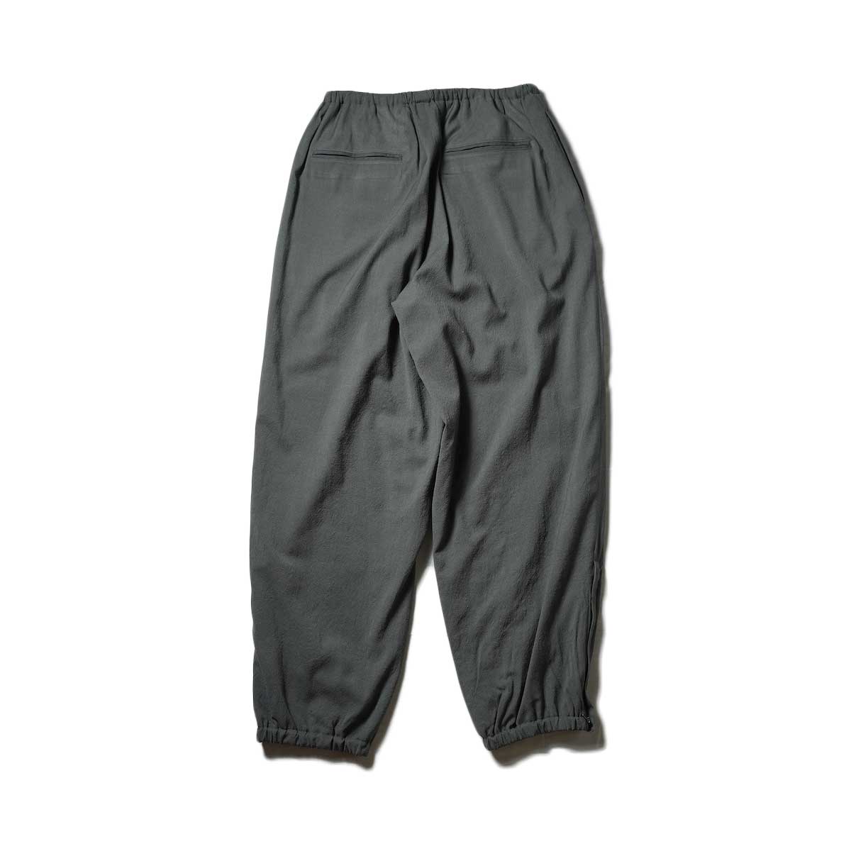 blurhms / Wool Rayon Silk Track Pants (Dark Sage)背面