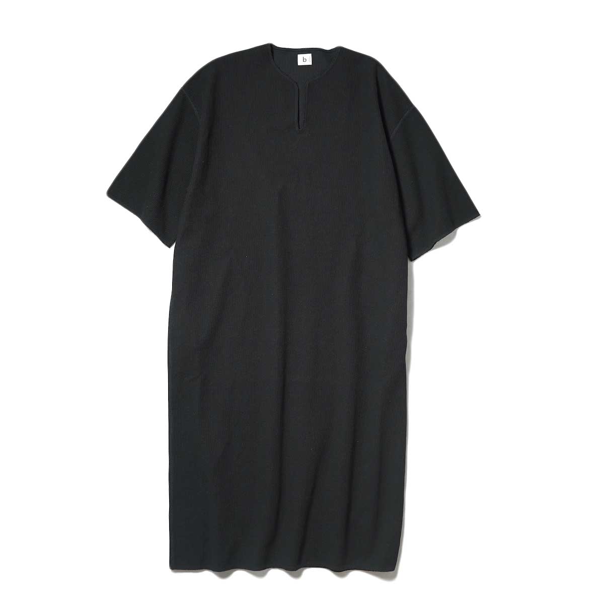 blurhms ROOTSSTOCK / Rough & Smooth Thermal Over-neck Dress (Black) 正面