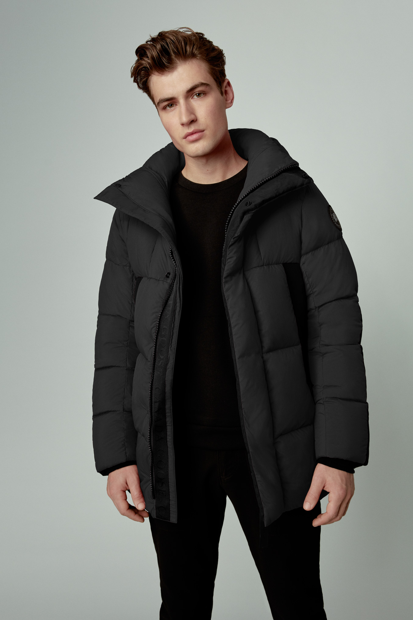 CANADA GOOSE / 2602MB OSBORNE PARKA BLACK LABEL (Black)着用イメージ