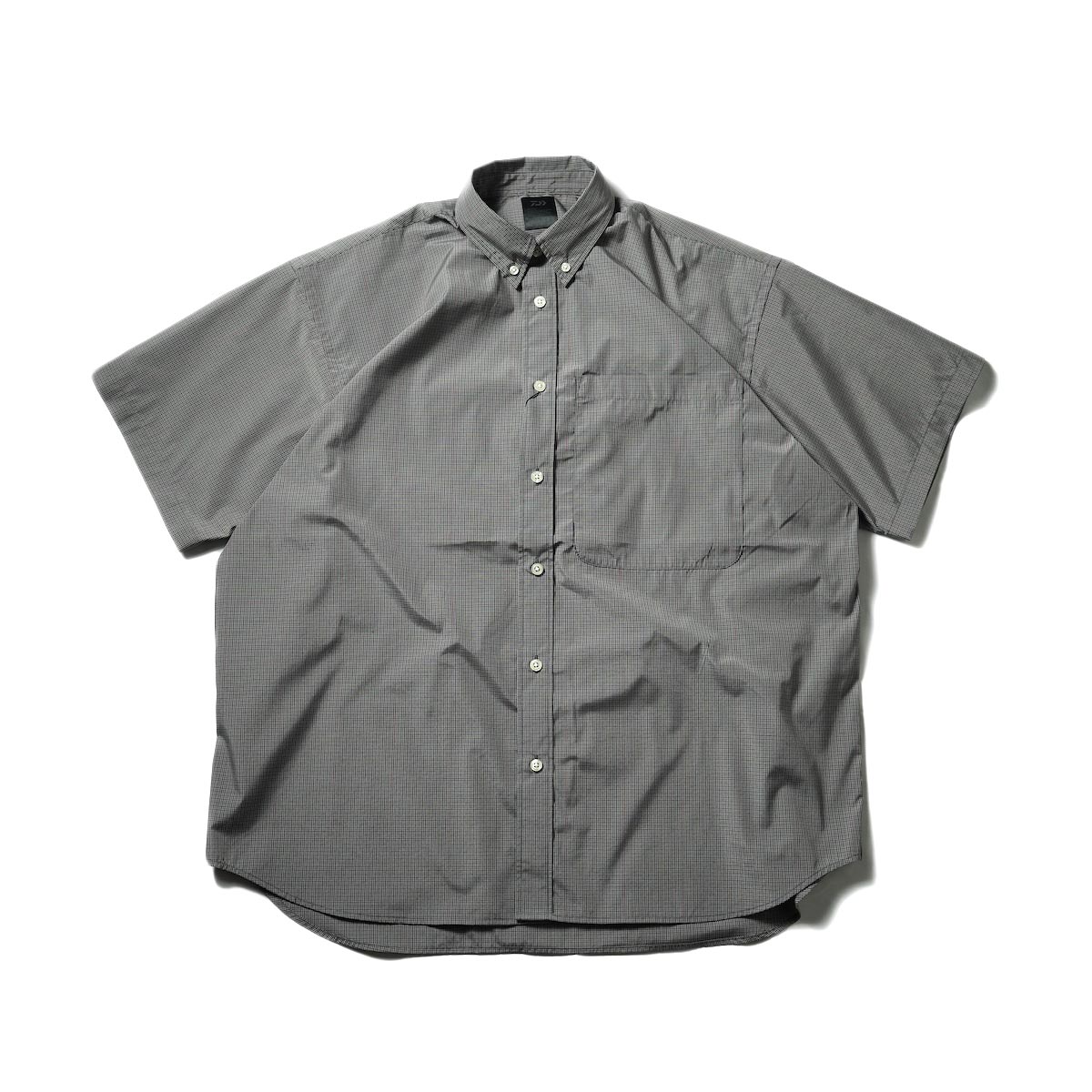 DAIWA PIER39 / Tech Regular Collar Shirts S/S Gun club Plaids (Gray)