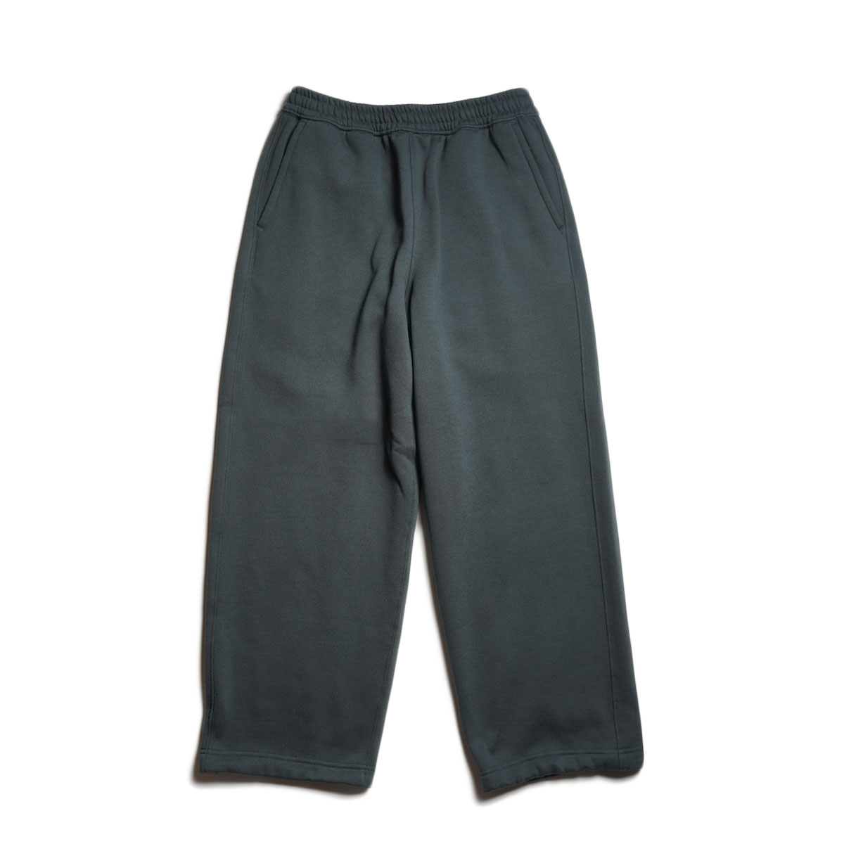DAIWA PIER39 / W's TECH SWEAT PANTS (Ink Black)