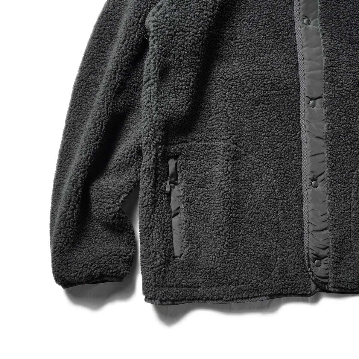 DESCENTE ddd / BOA FLEECE CARDIGAN (Black)袖・裾