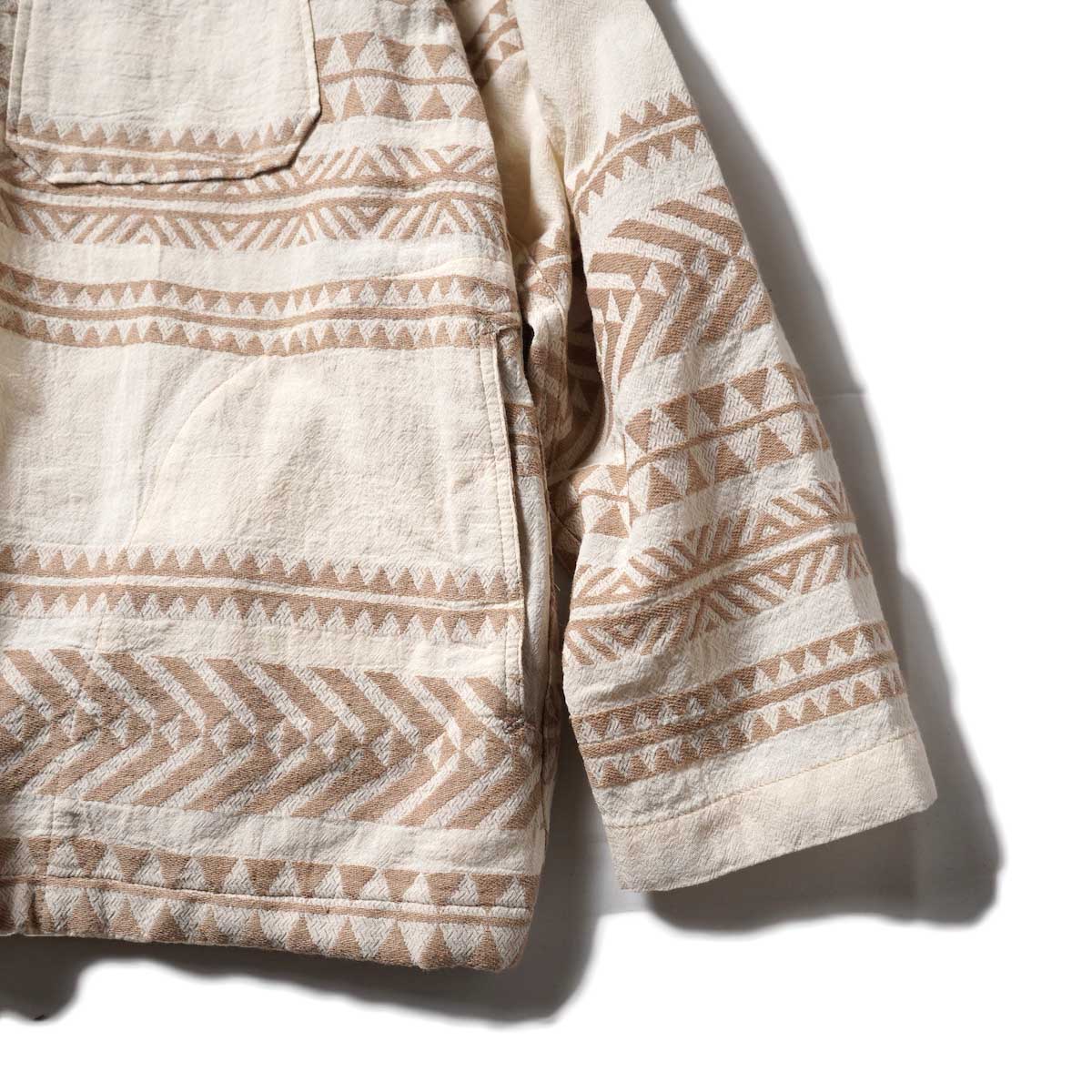 Engineered Garments / Cagoule Shirt-CP Ethnic Dobby Stripe (Beige)裾、袖