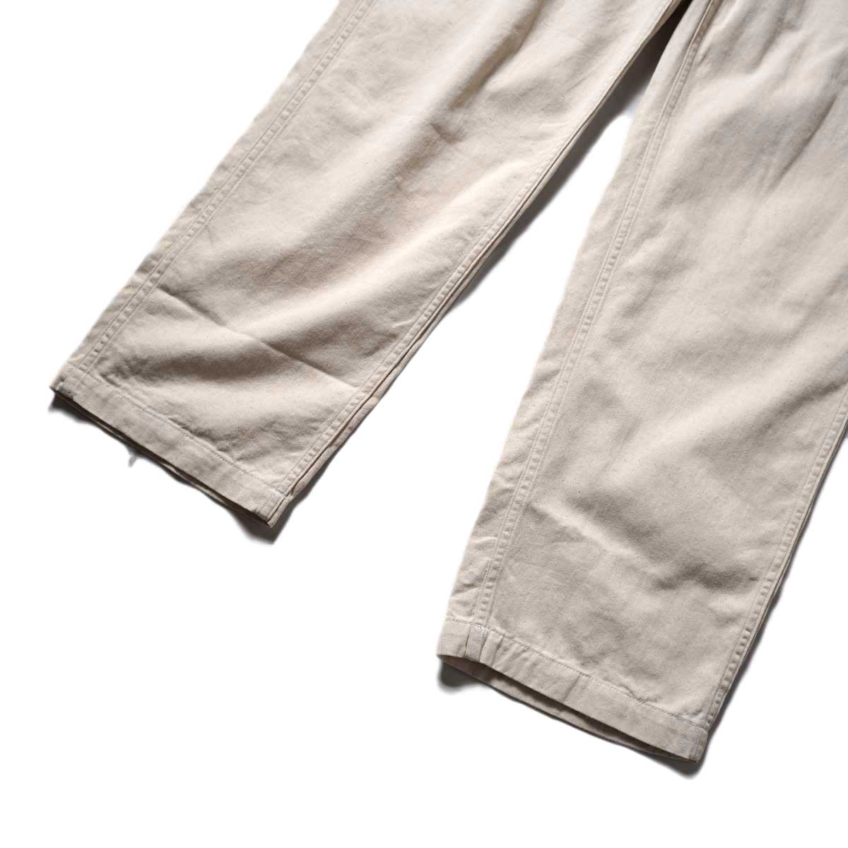 ENGINEERED GARMENTS / FATIGUE PANTS - Natural 6.5oz Flat Twill (Natural)裾