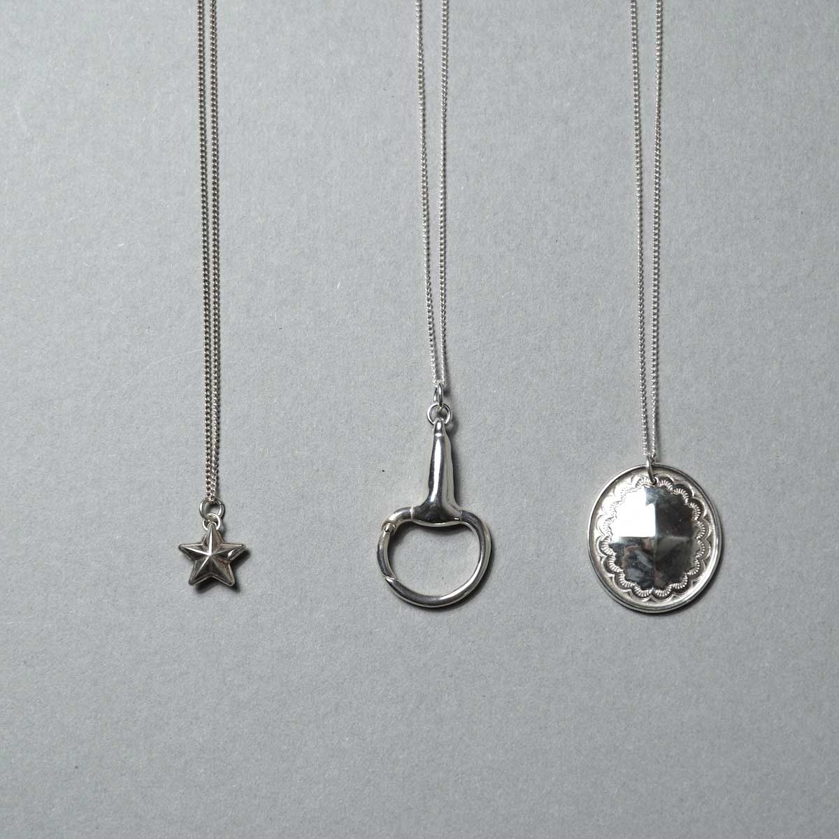 END / Silver Necklace