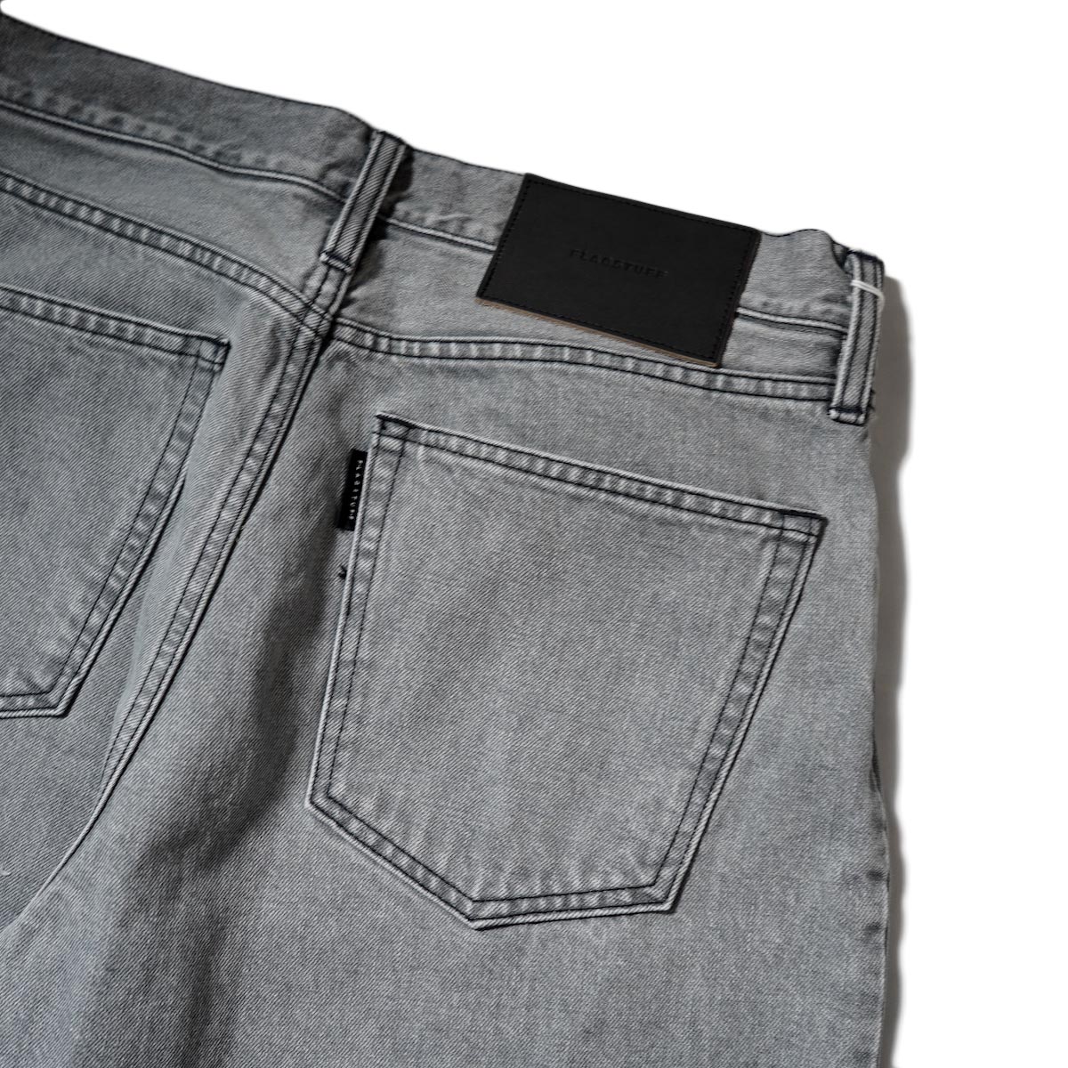 F-LAGSTUF-F / Washed Baggie Denim Pants (Black) ヒップポケット