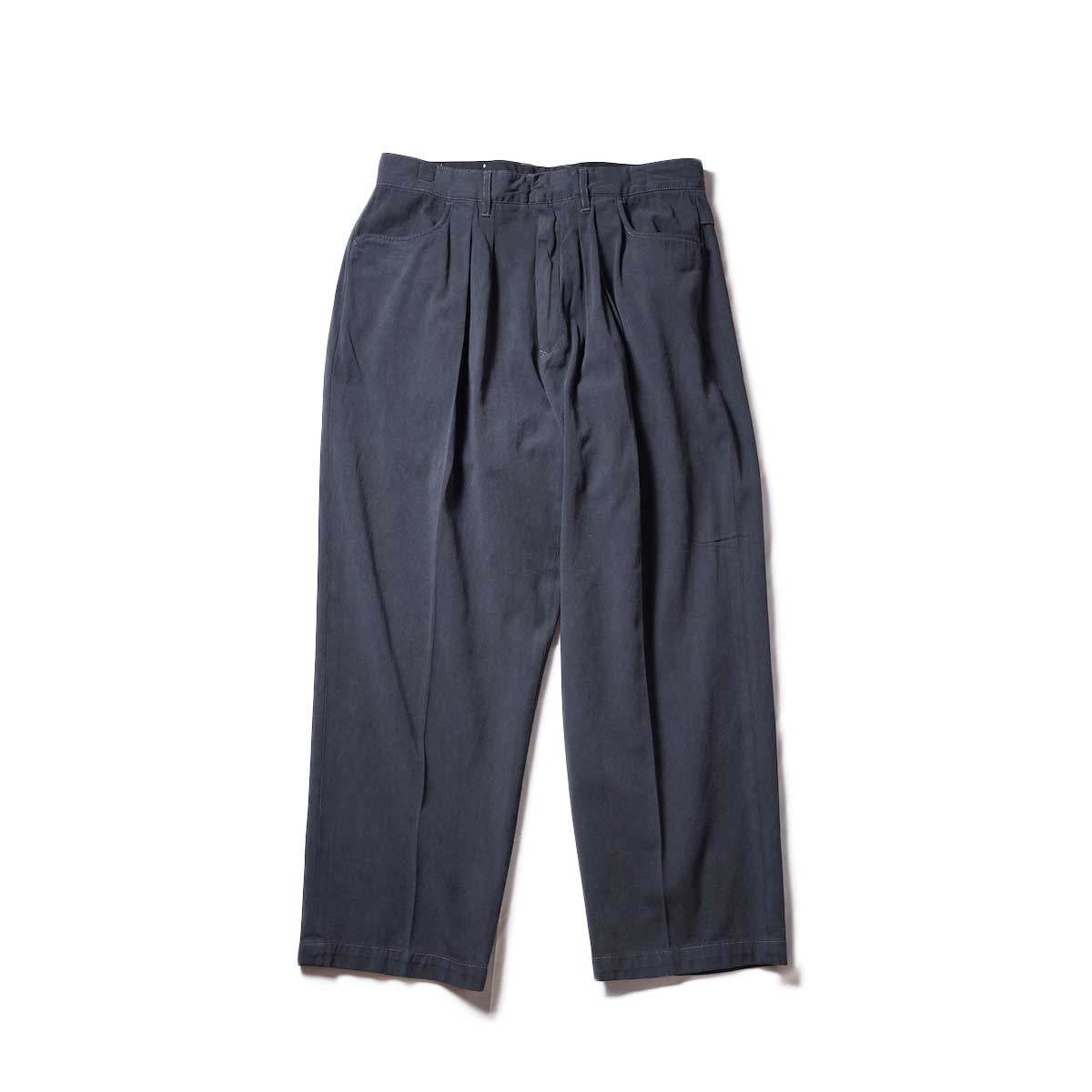 FARAH  / Two-tuck Wide Tapered Pants (Black)
