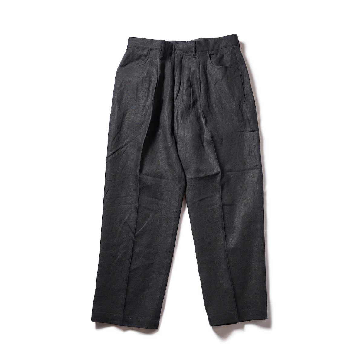 FARAH  / Two-tuck Wide Tapered Pants (Black)