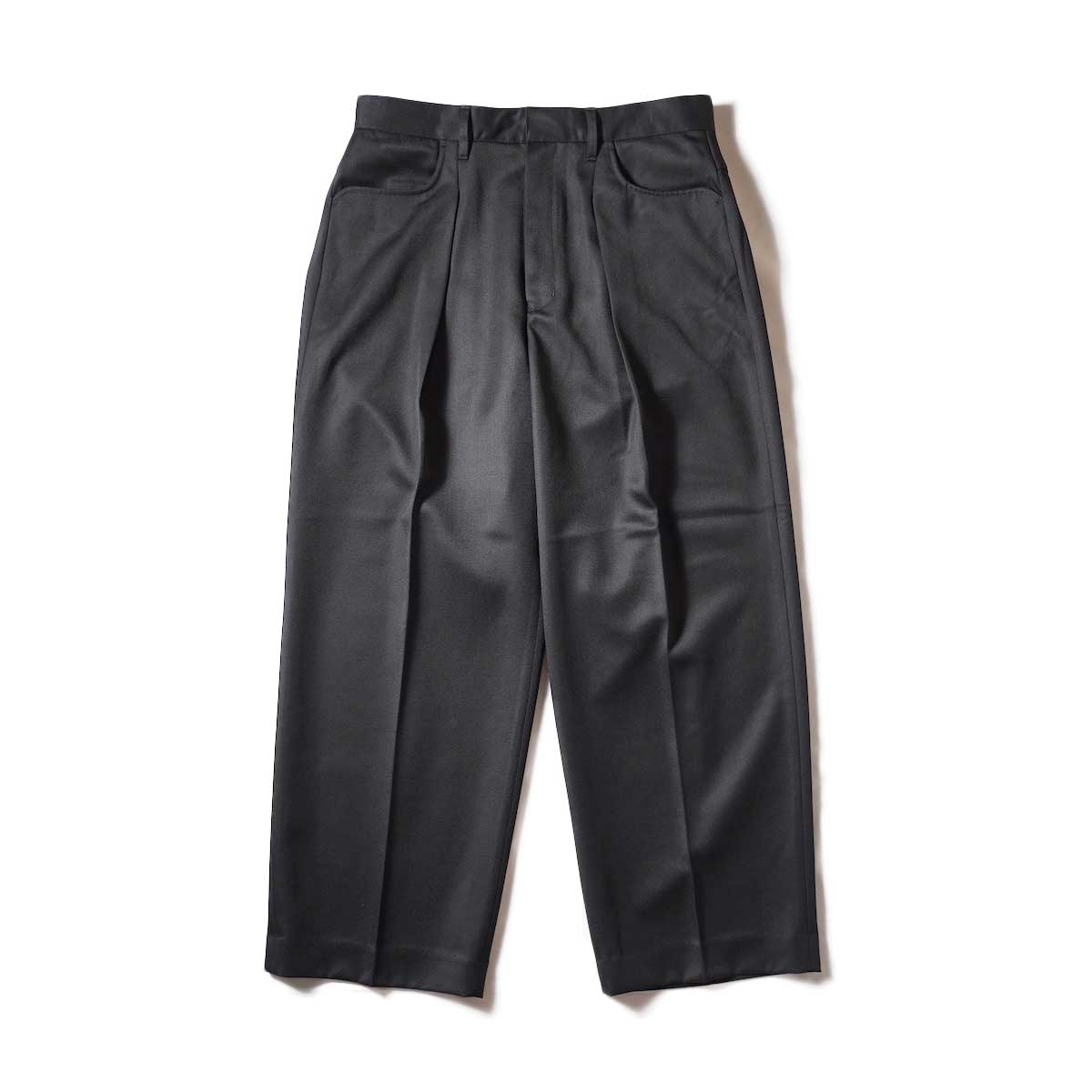 FARAH  / One-tuck Wide Pants (Black)