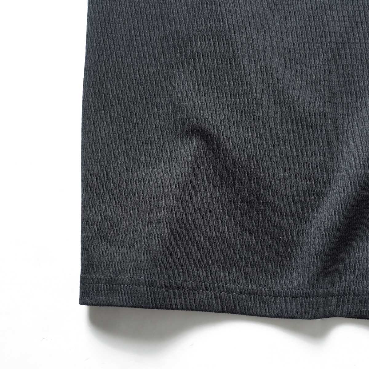 FUTURE PRIMITIVE / FP THERMAL V T-SHIRT (Black)裾
