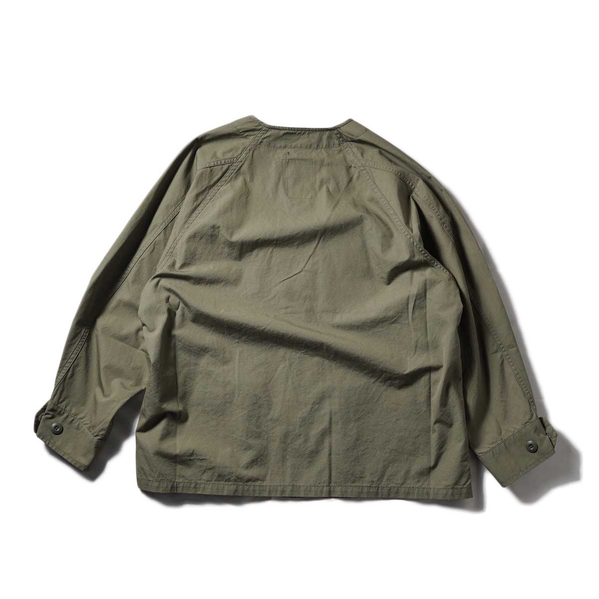 MADE IN STANDARD / FATIGUE CARDIGAN COTTON TYPEWRITER (Olive)背面