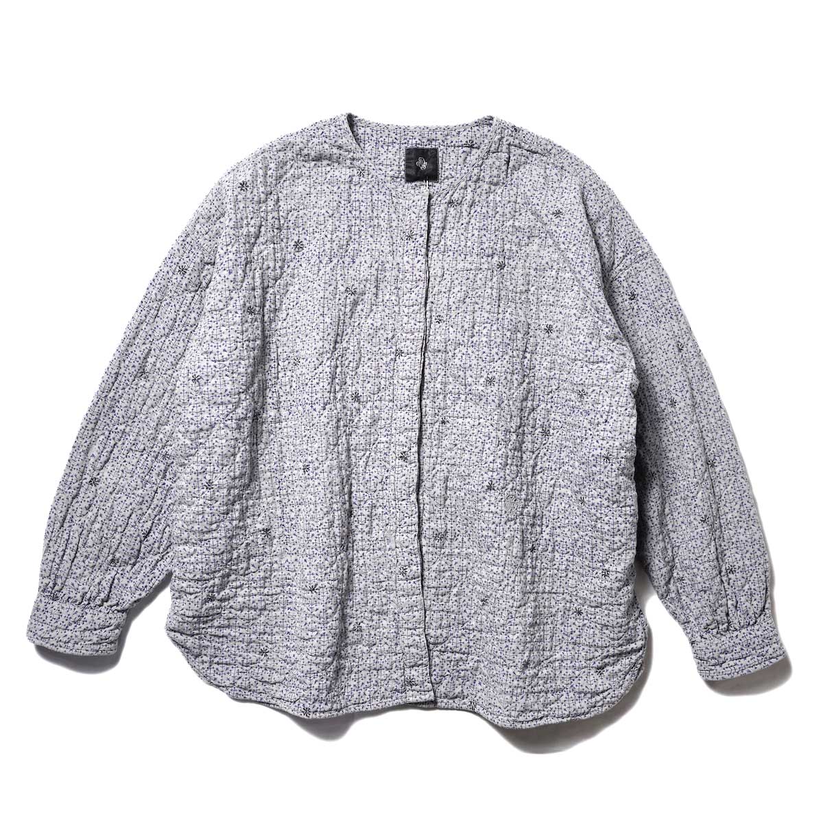 maison de soil / QUILTED ORGANIC COTTON BIG CHECK WITH LEAF BLOCK PRINT (OVER DYE) FLY FRONT CREW-NECK SHIRT (Grey)