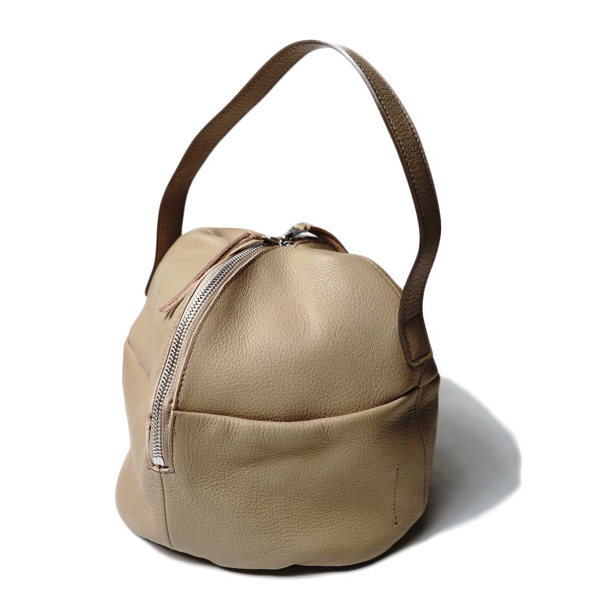 MYTHINKS / MY MINI DUFFLE BAG GOAT -Medium- (Beige)