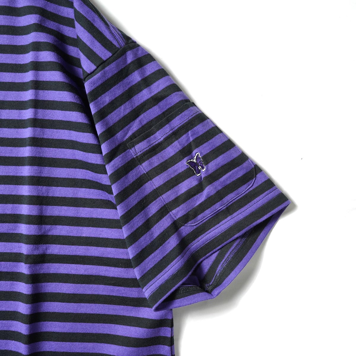 Needles / S/S Crew Neck Tee - Cotton Stripe Jersey (Black/Purple)袖
