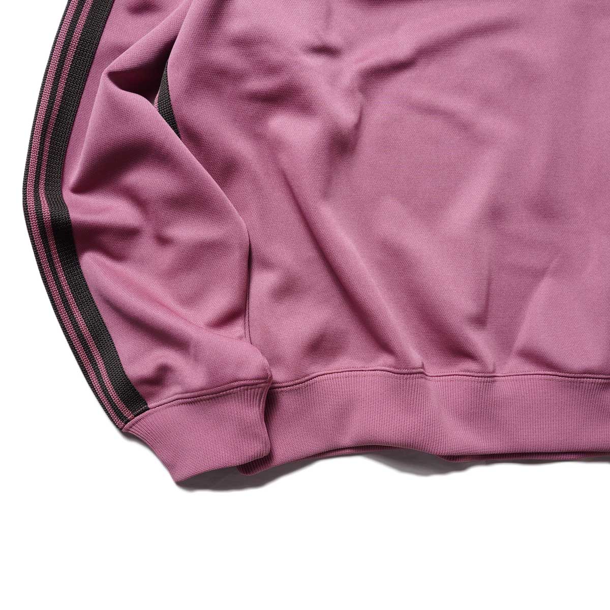 Needles / Track Crew Neck Shirt -Poly Smooth (Smoke Pink)裾、袖