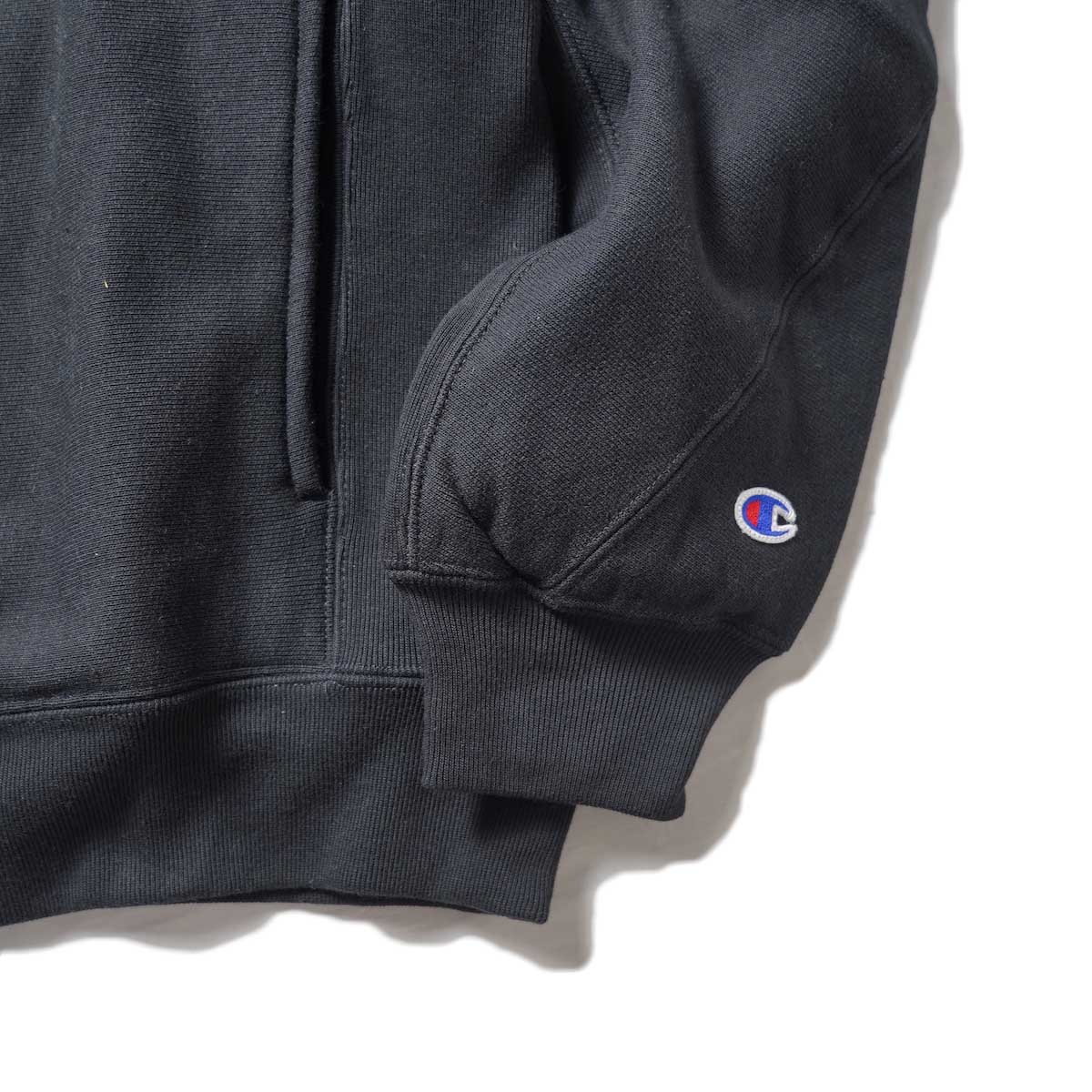 N.HOOLYWOOD / C8-X017 REVERSE WEAVE® CREWNECK SWEATSHIRT (Black)裾、袖