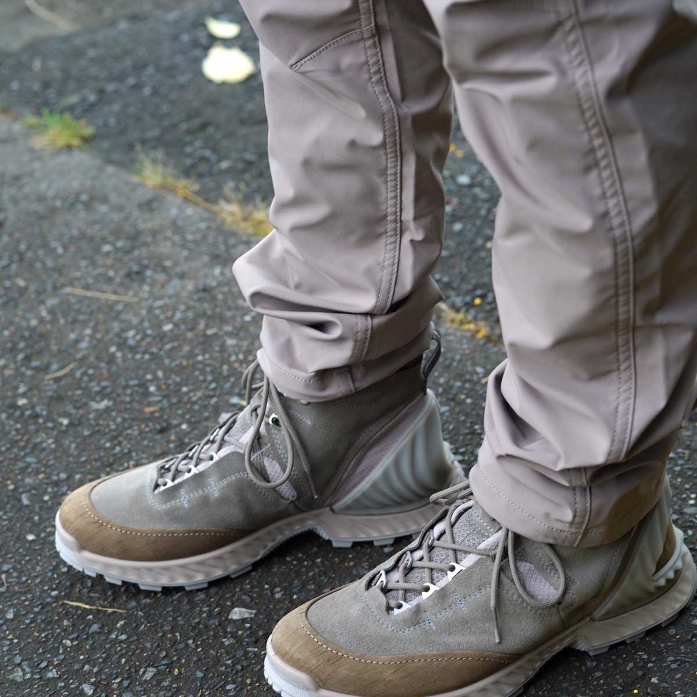 nonnative × ECCO / EXOHIKE WITH GORE-TEX® (Charcoal)着用イメージ