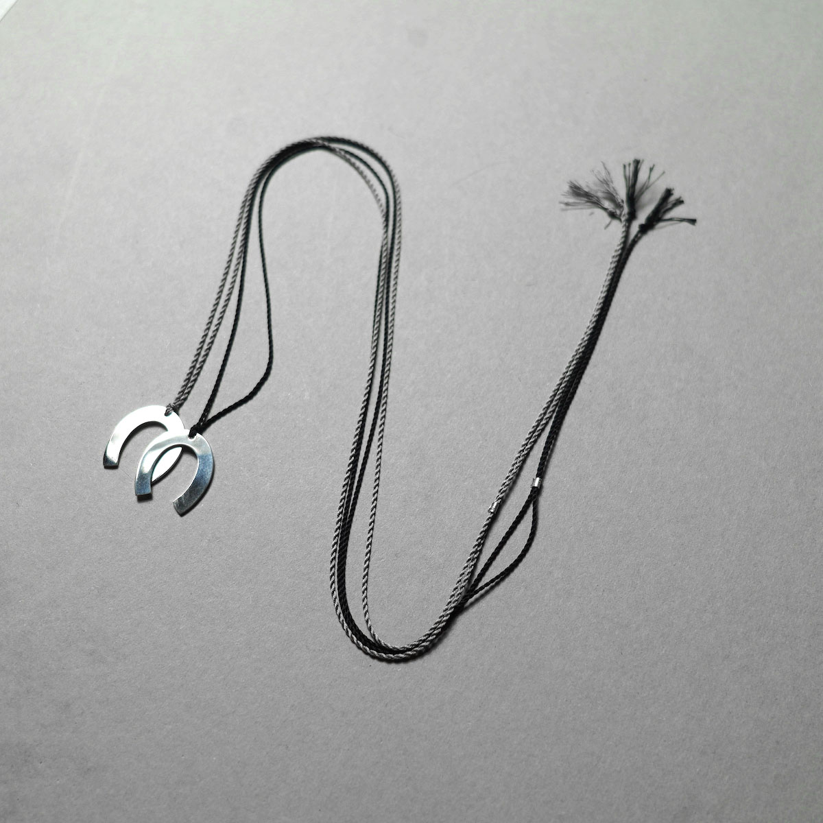 ON THE SUNNY SIDE OF THE STREET / Small Horse Top long Necklace