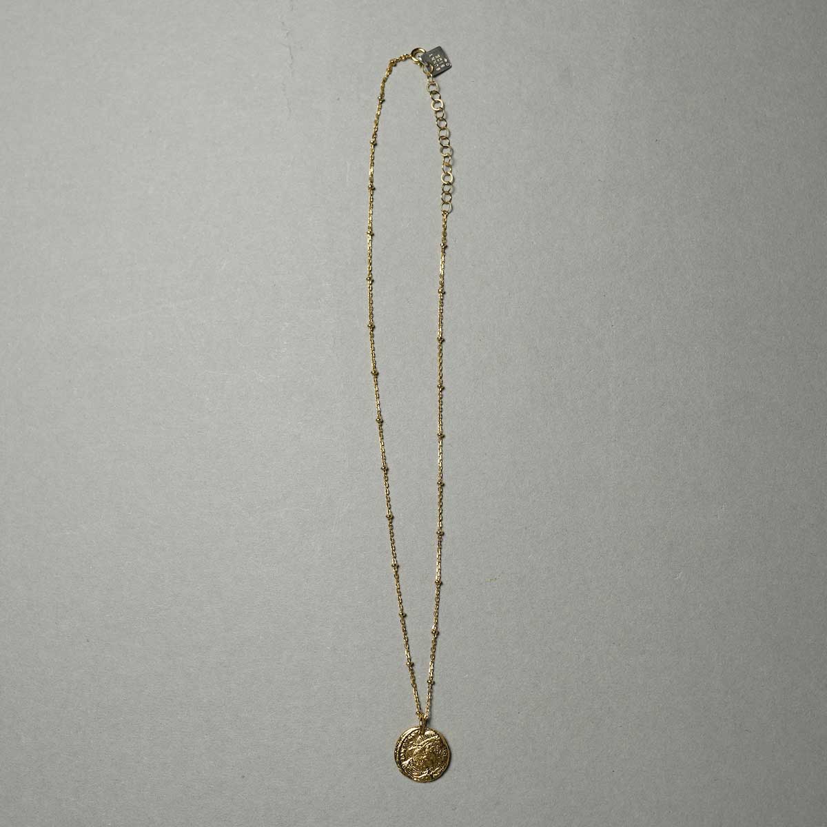 on the sunny side of the street / Victory Godness Nikke Coin Necklace (Gold) 全体