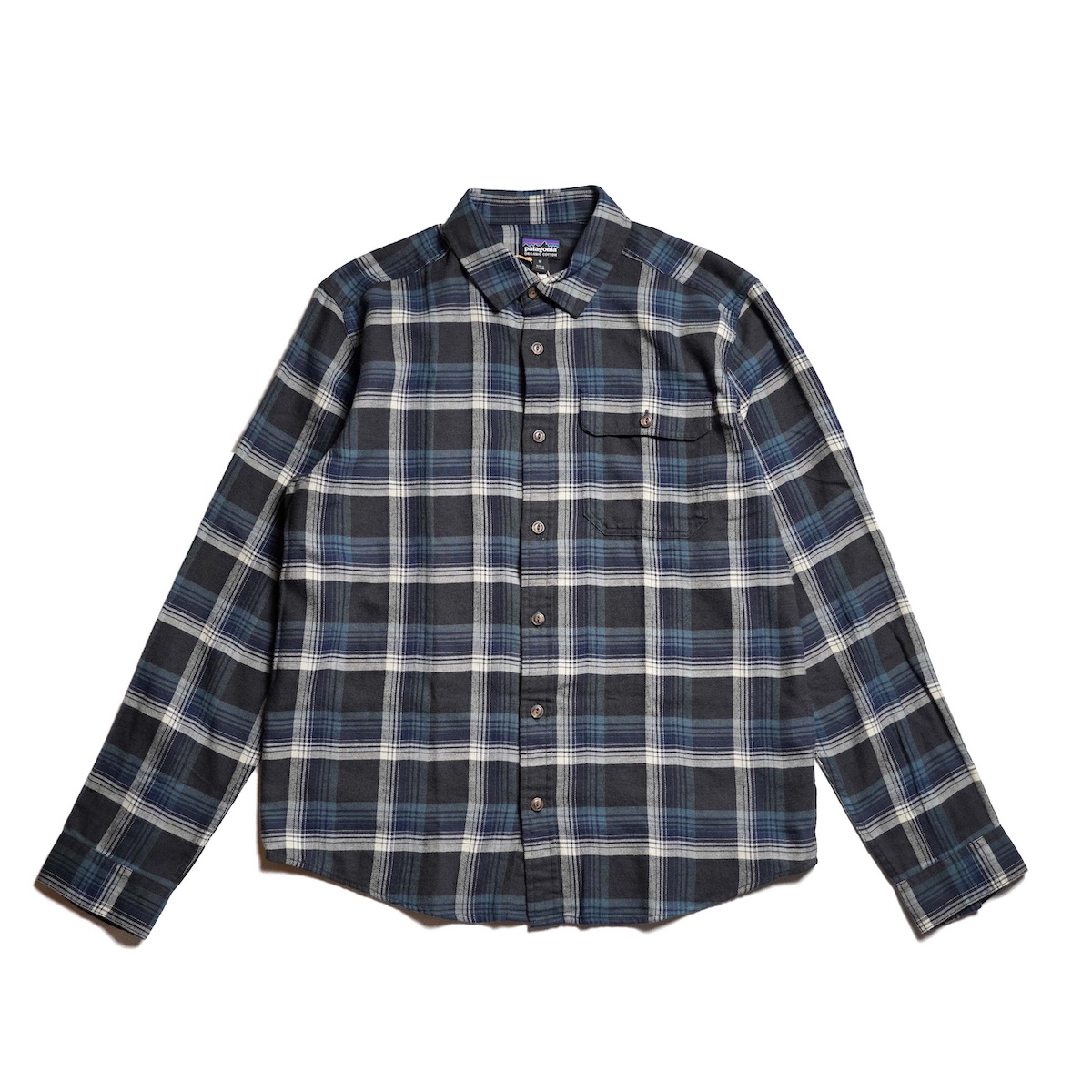 Patagonia / M’s L/S LW Fjord Flannel Shirt (Cozy Cabin / Ink Black)