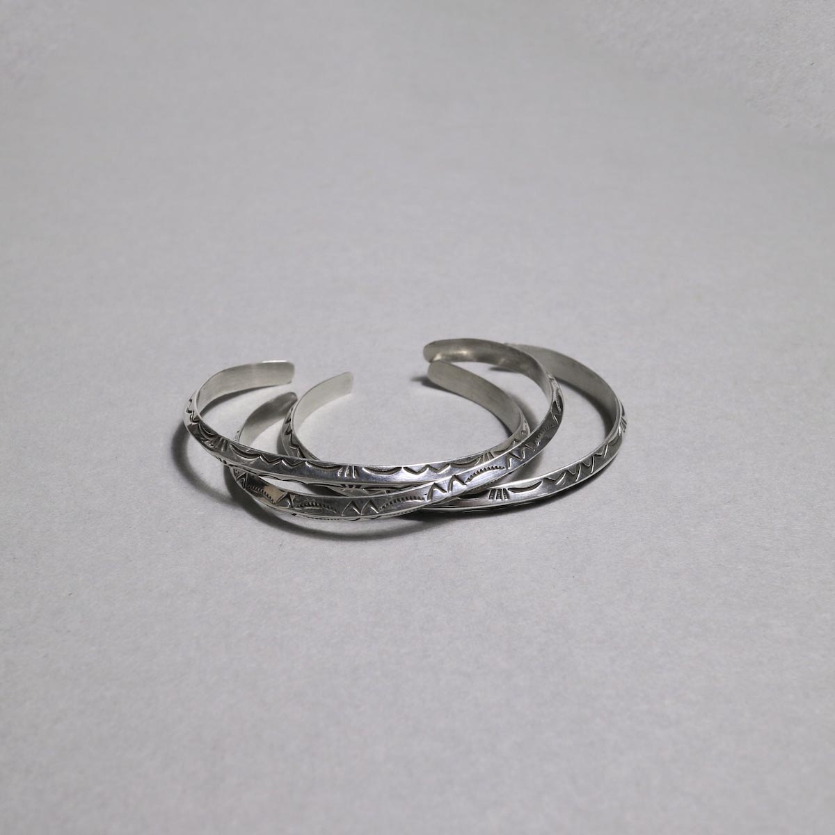 RAY ADAKAI / Triangle Bracelet Narrow (Womens)