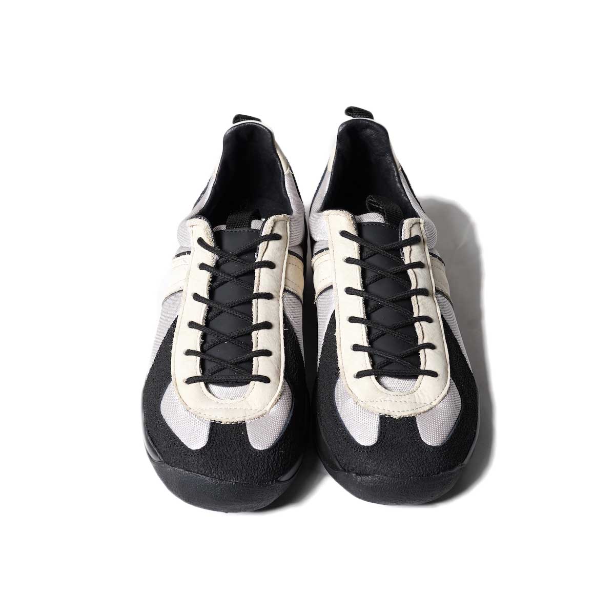 REPRODUCTION OF FOUND / GERMAN MILITARY TRAINER (Silver Gray / Panna)上