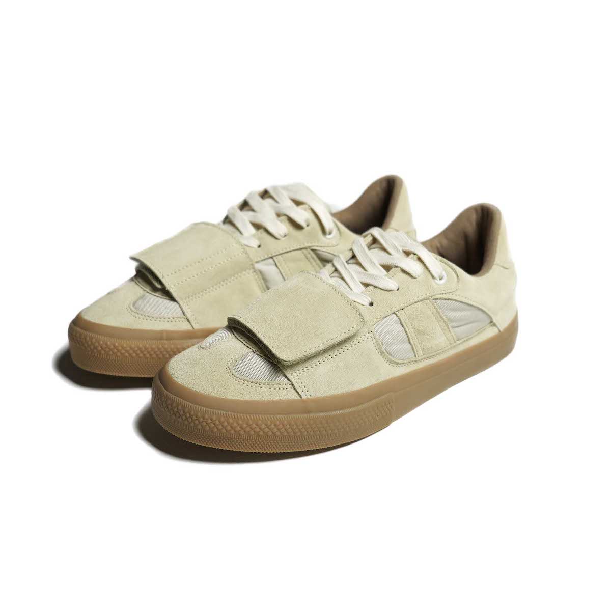 REPRODUCTION OF FOUND / GERMAN MILITARY TRAINER (Natural)
