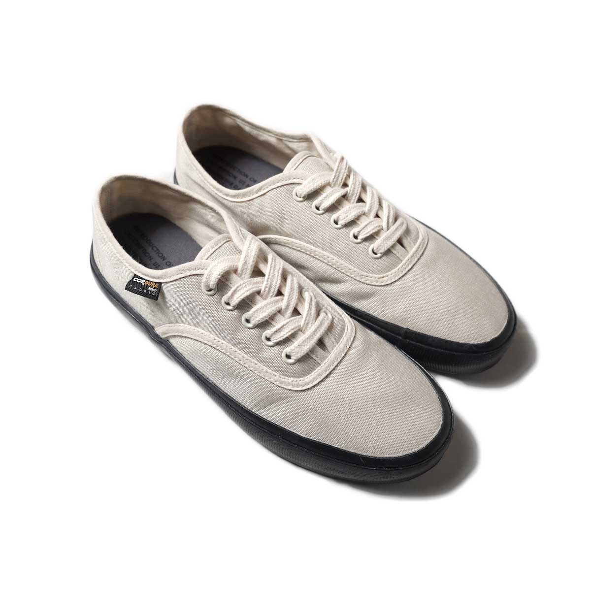 REPRODUCTION OF FOUND / US NAVY MILITARY TRAINER (Natural)