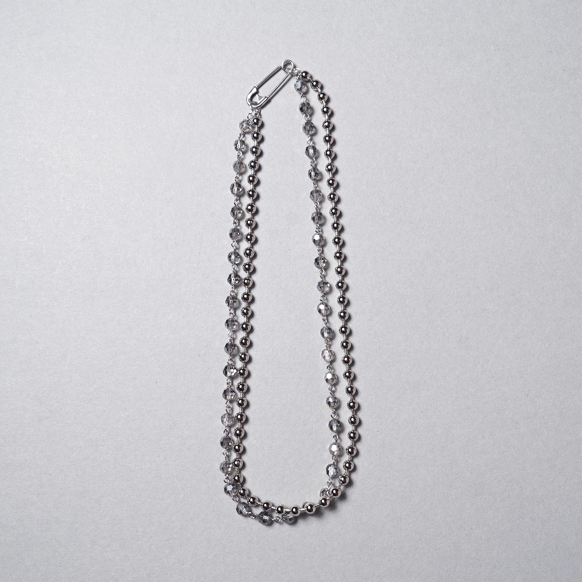 The Soloist / sa.0025AW22 single glass beads with ball chain neck lace. (Black)