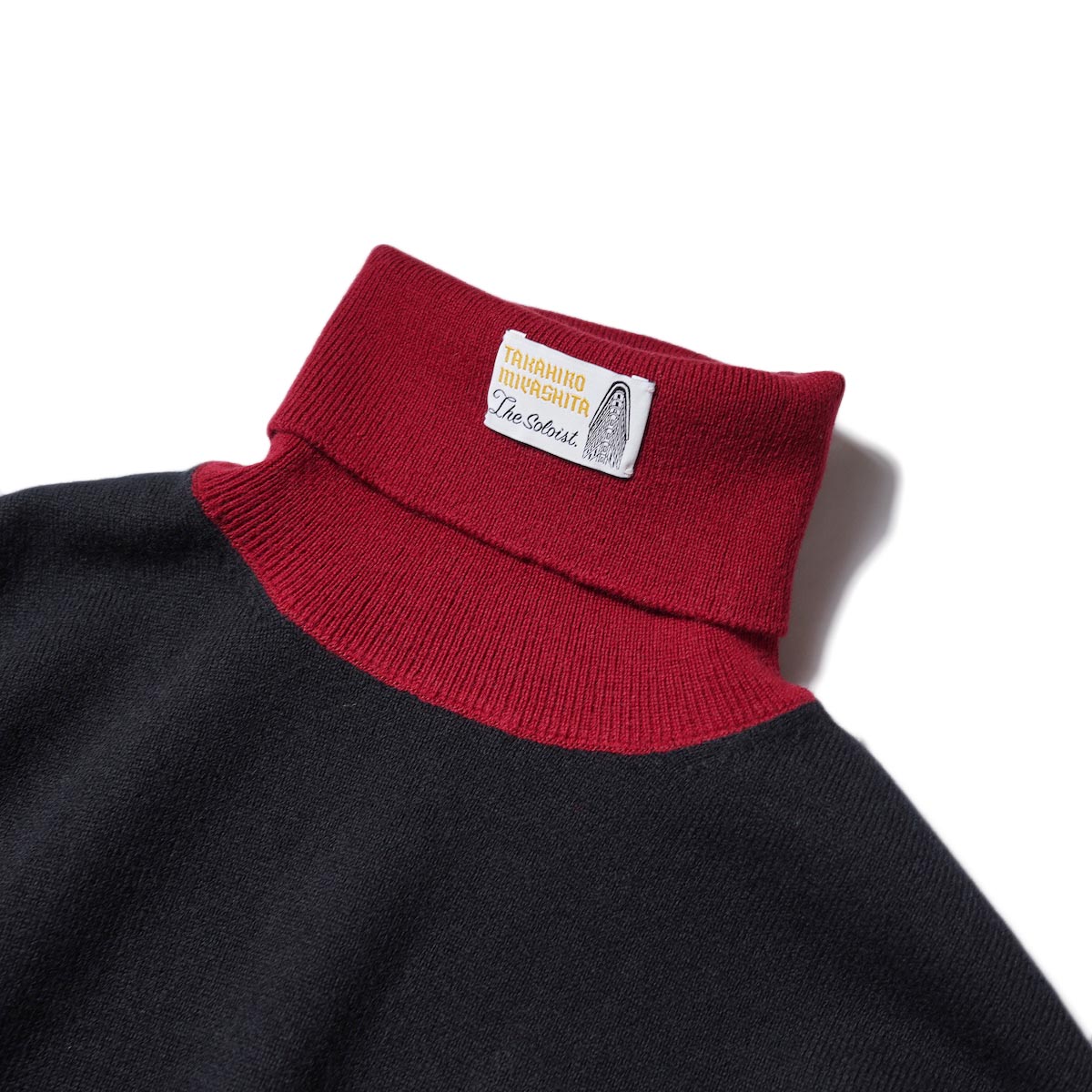 The Soloist / sk.0007AW22 turtle neck sweater. (Black×Red)ネック部分