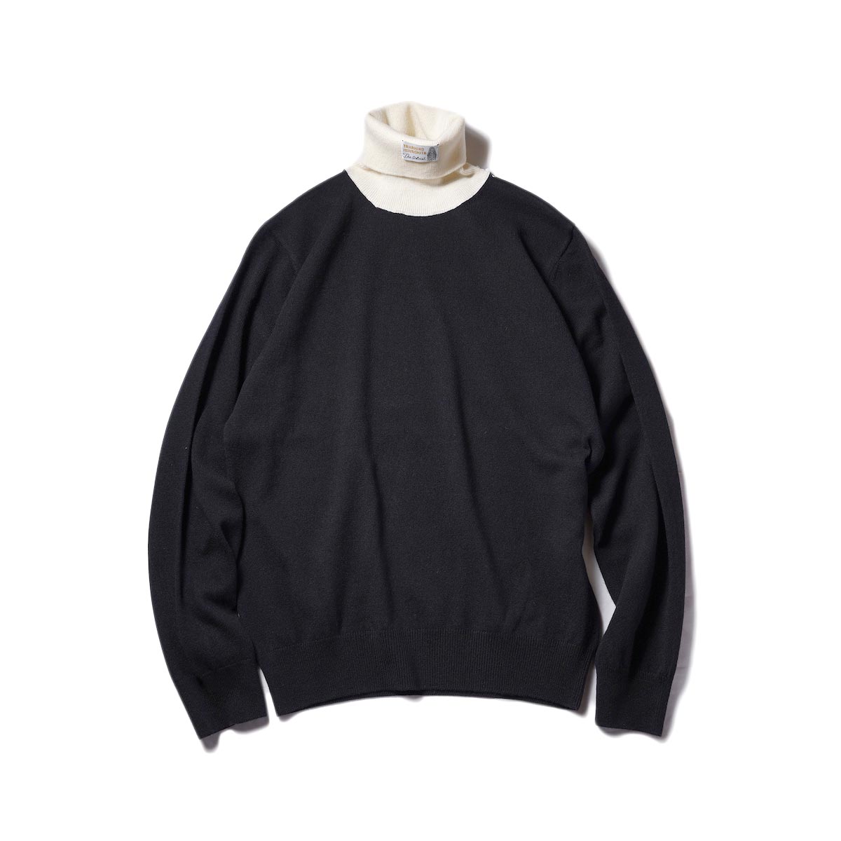 The Soloist / sk.0007AW22 turtle neck sweater. (Black×White)正面