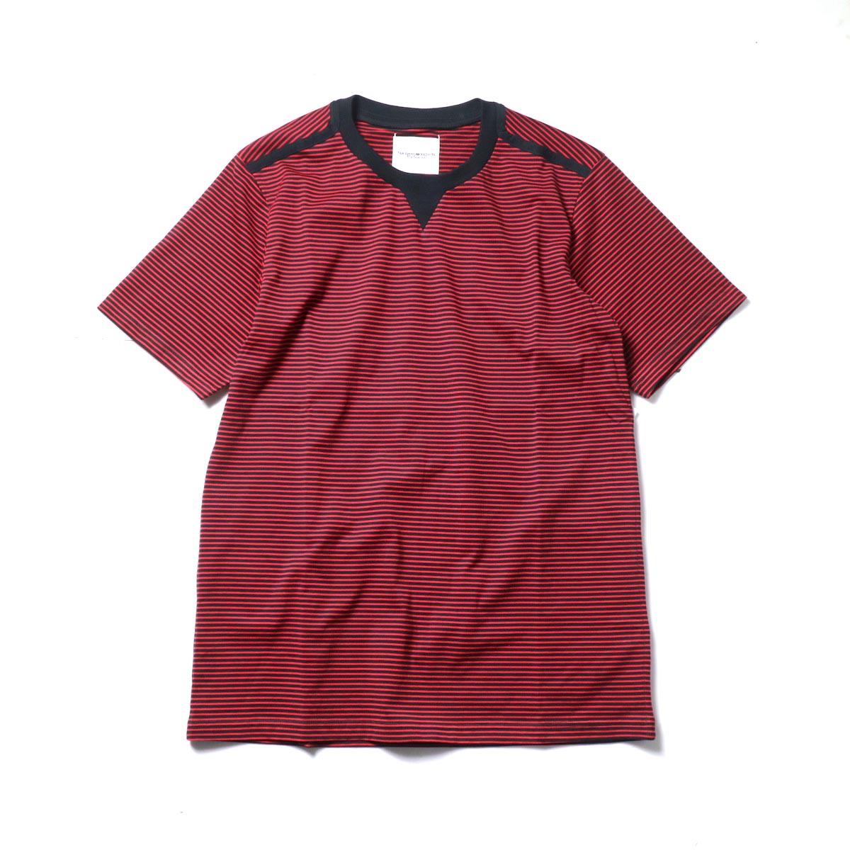 The Soloist / swc.0009a crew neck s/s striped tee. (Black × Red)