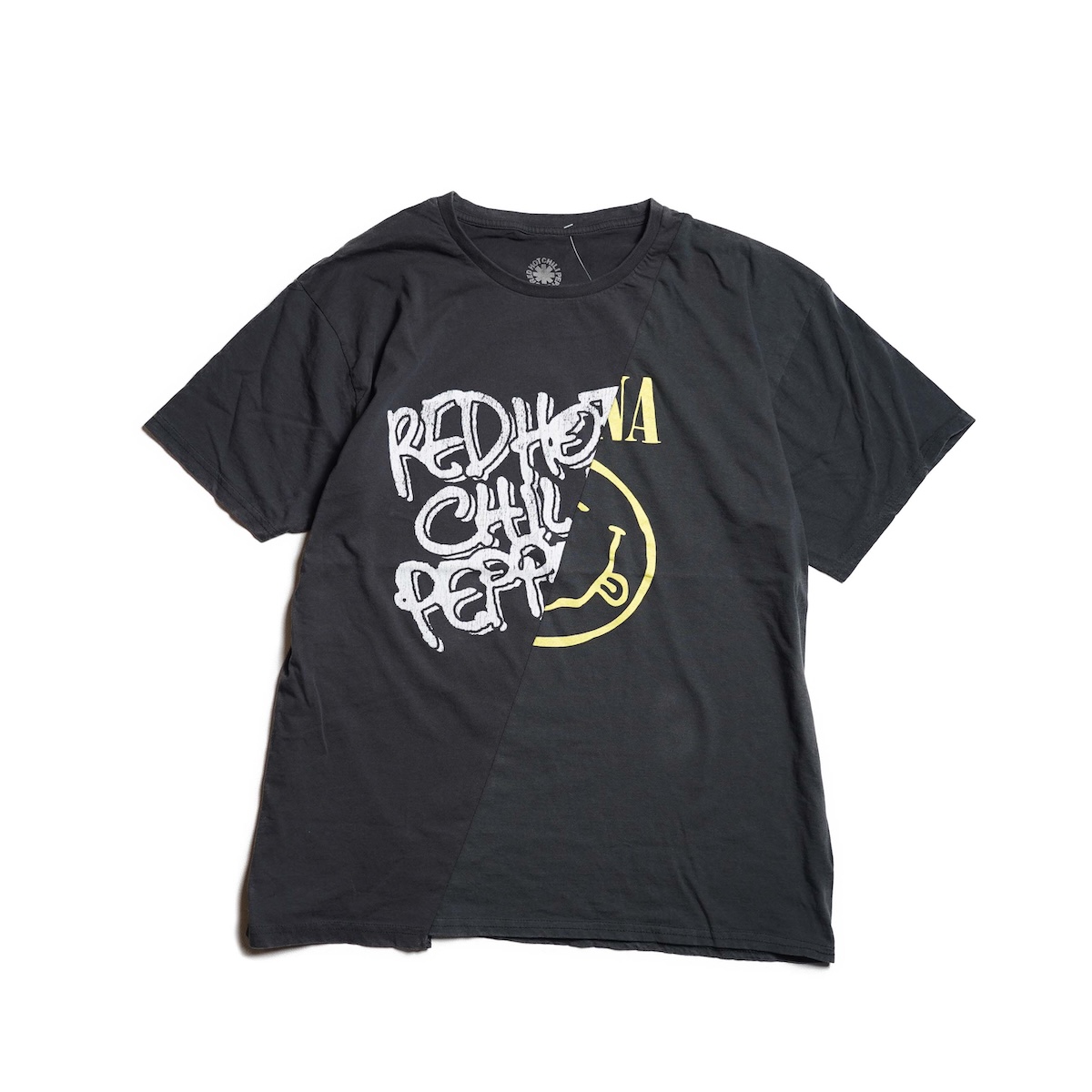 THRIFTY LOOK / TWINS S/S TEE  (Black-A)