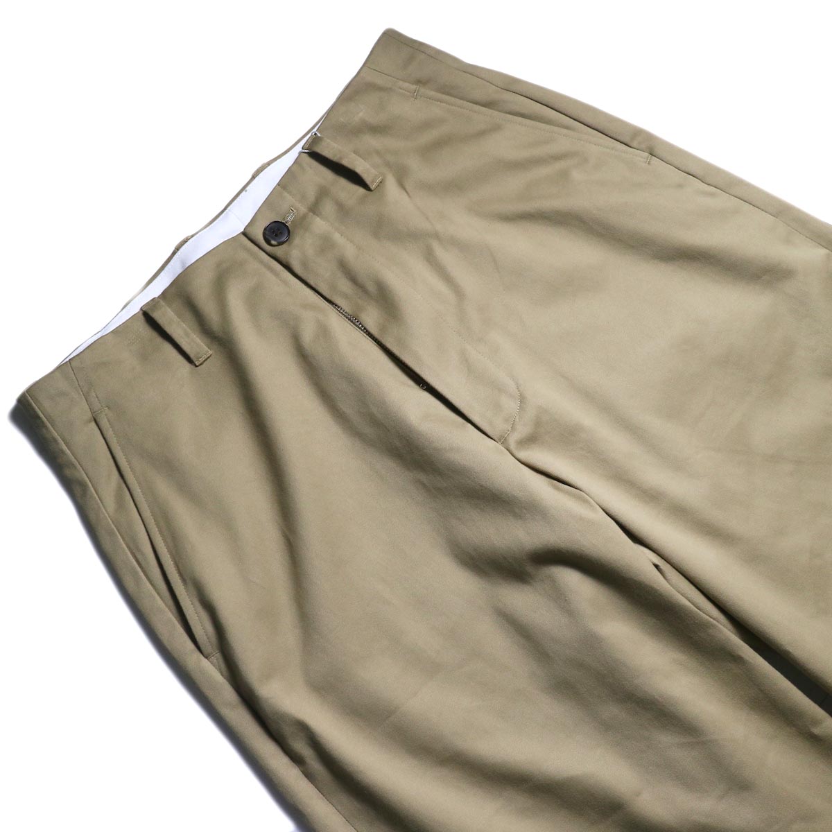 UNIVERSAL PRODUCTS / No Tuck Wide Chino Trousers (Camel)ウエスト