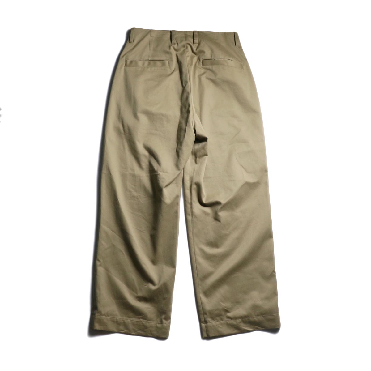 UNIVERSAL PRODUCTS / No Tuck Wide Chino Trousers (Camel)背面